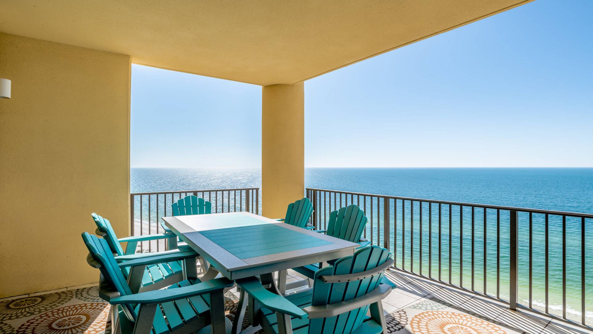 Phoenix West II 1708 Balcony