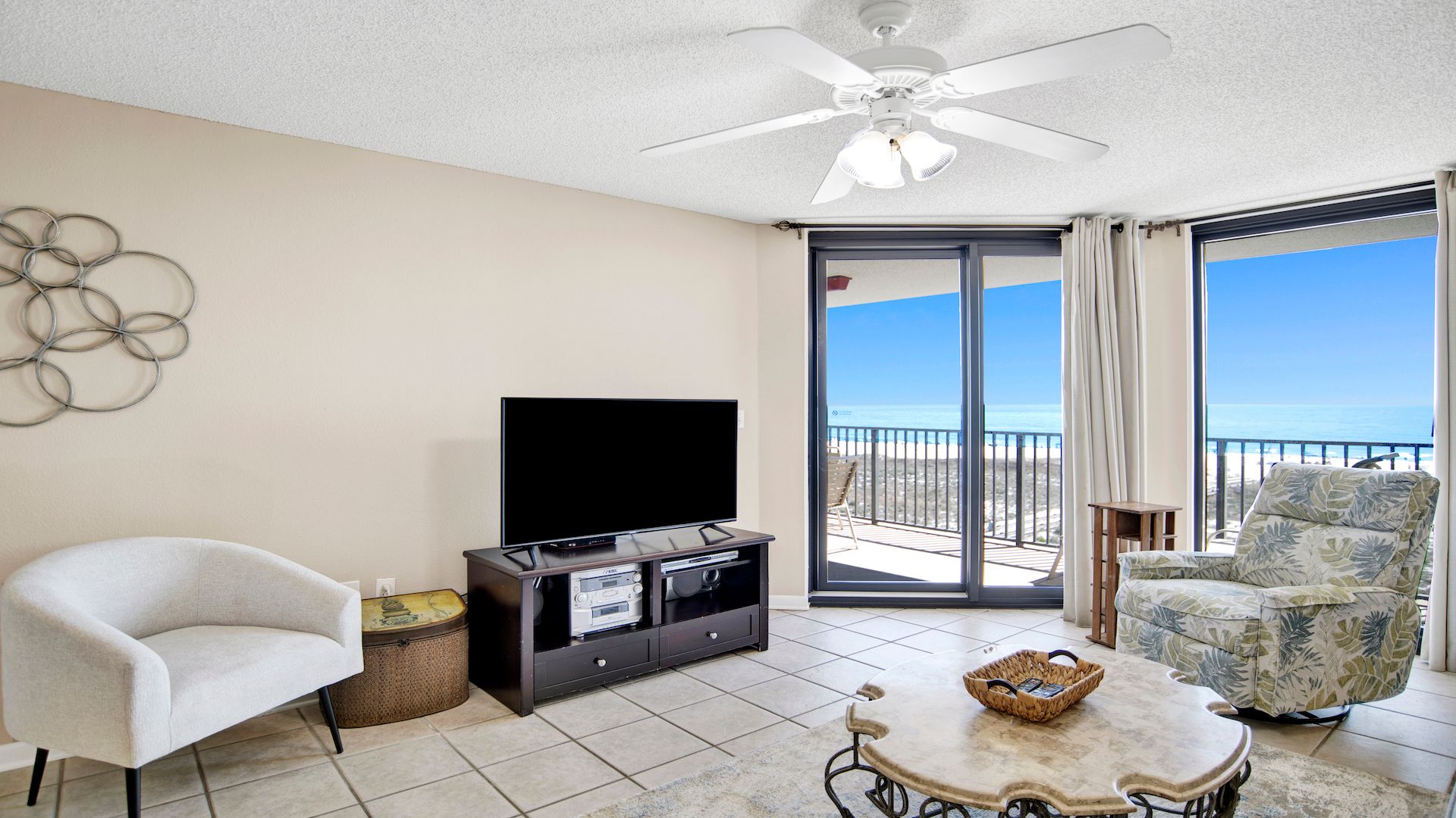 Phoenix VI 404 | Phoenix Rentals Vacation Properties