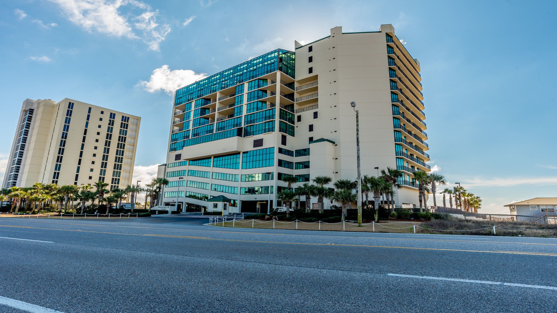 Experience Luxury and Comfort at Phoenix 9 Orange Beach