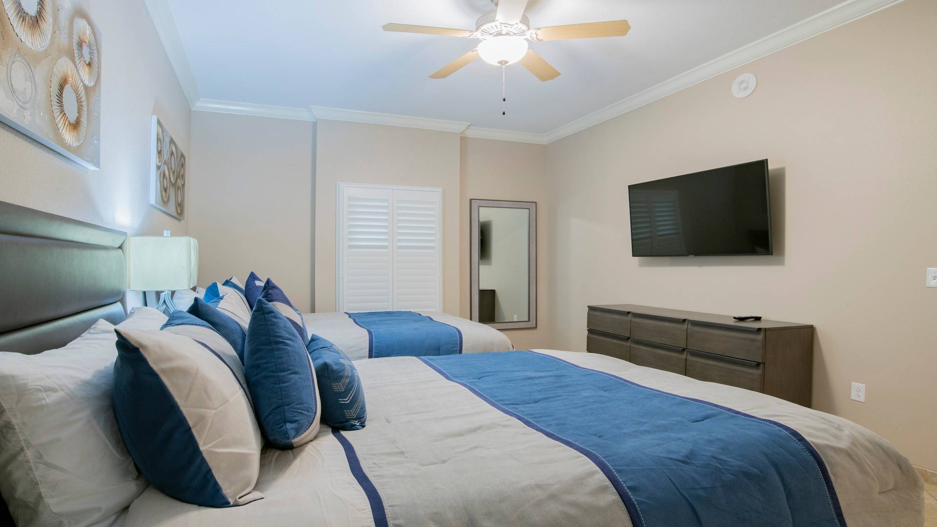 Phoenix Orange Beach 2104 2nd bedroom
