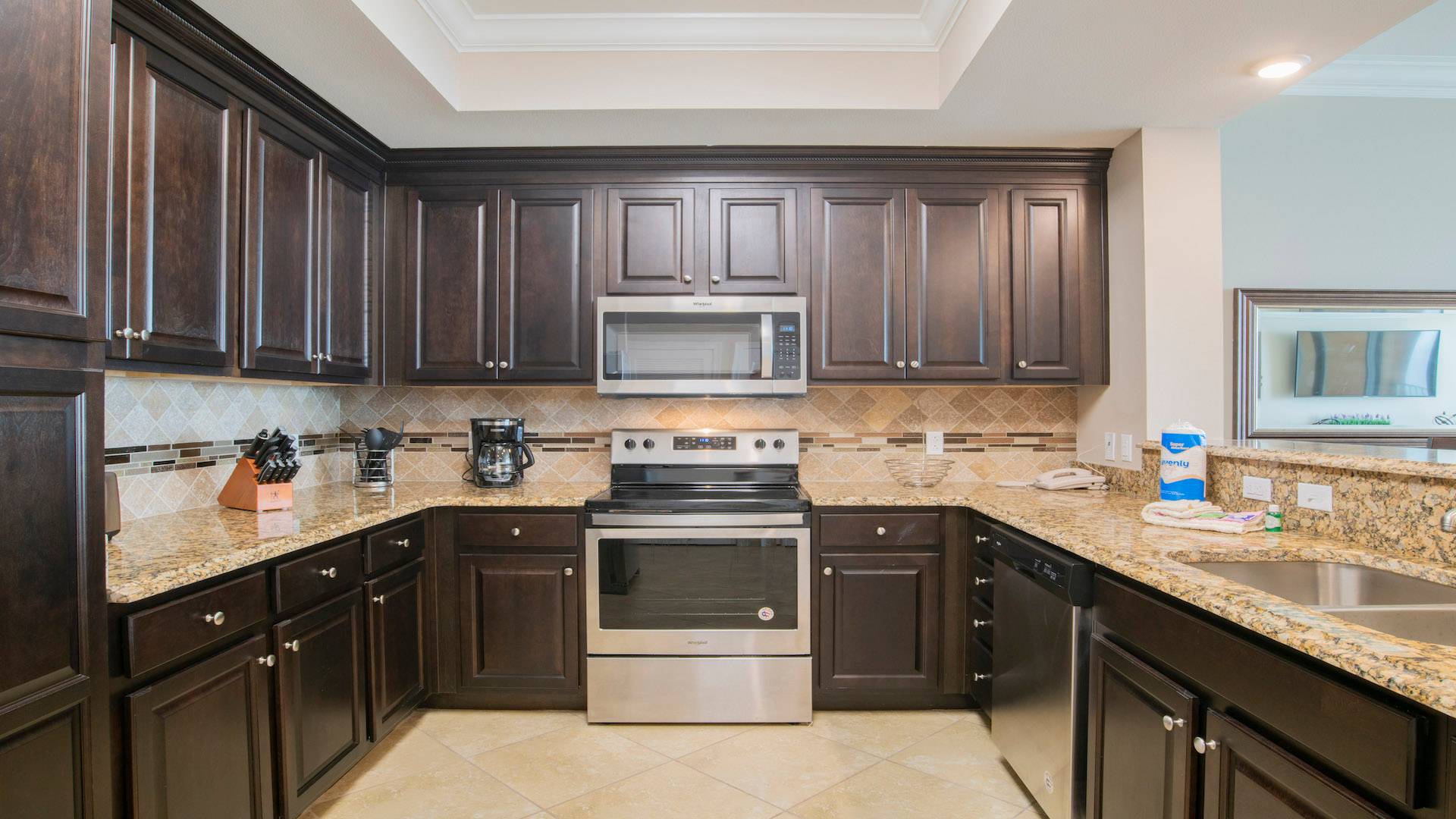 Phoenix Orange Beach 2104 Kitchen