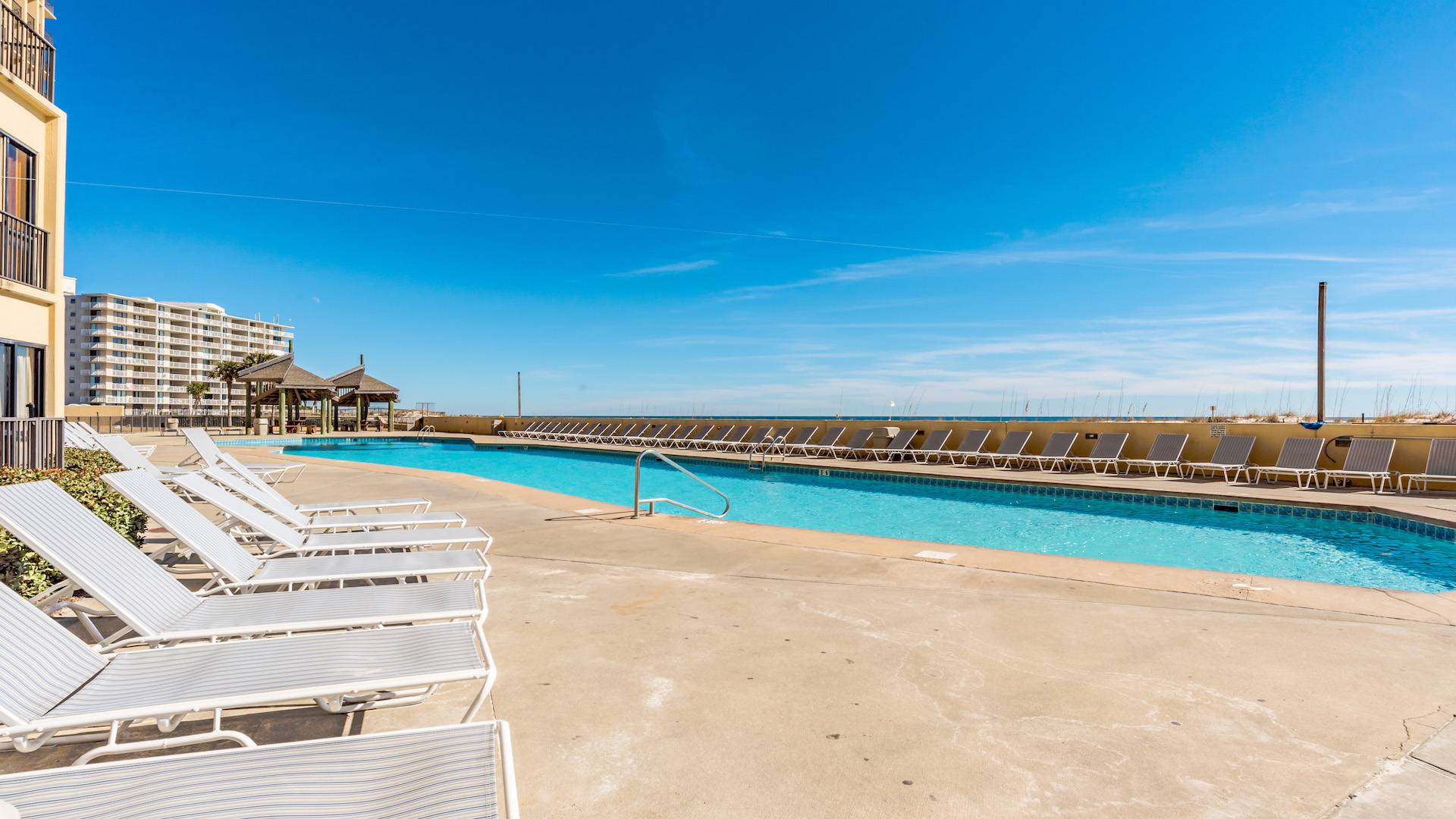 Phoenix V Outdoor pool