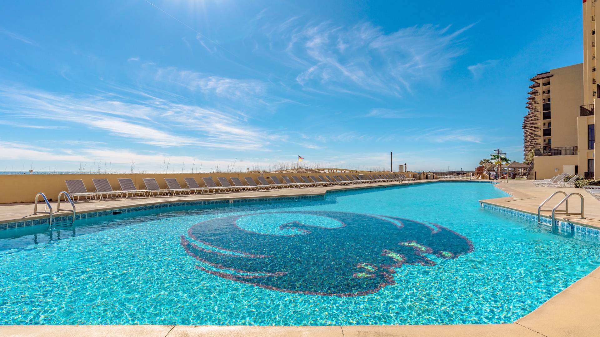 Phoenix V Outdoor pool