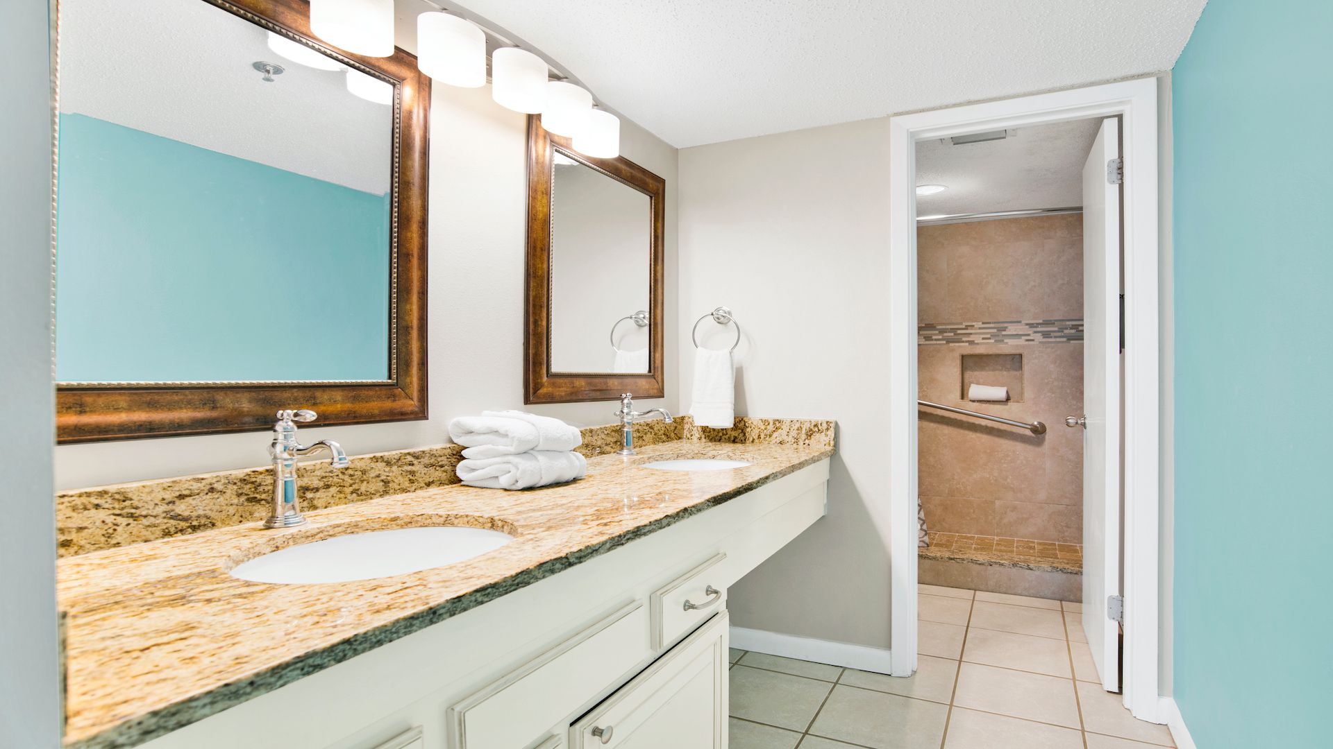 Phoenix VII 706 | Phoenix Rentals Vacation Properties