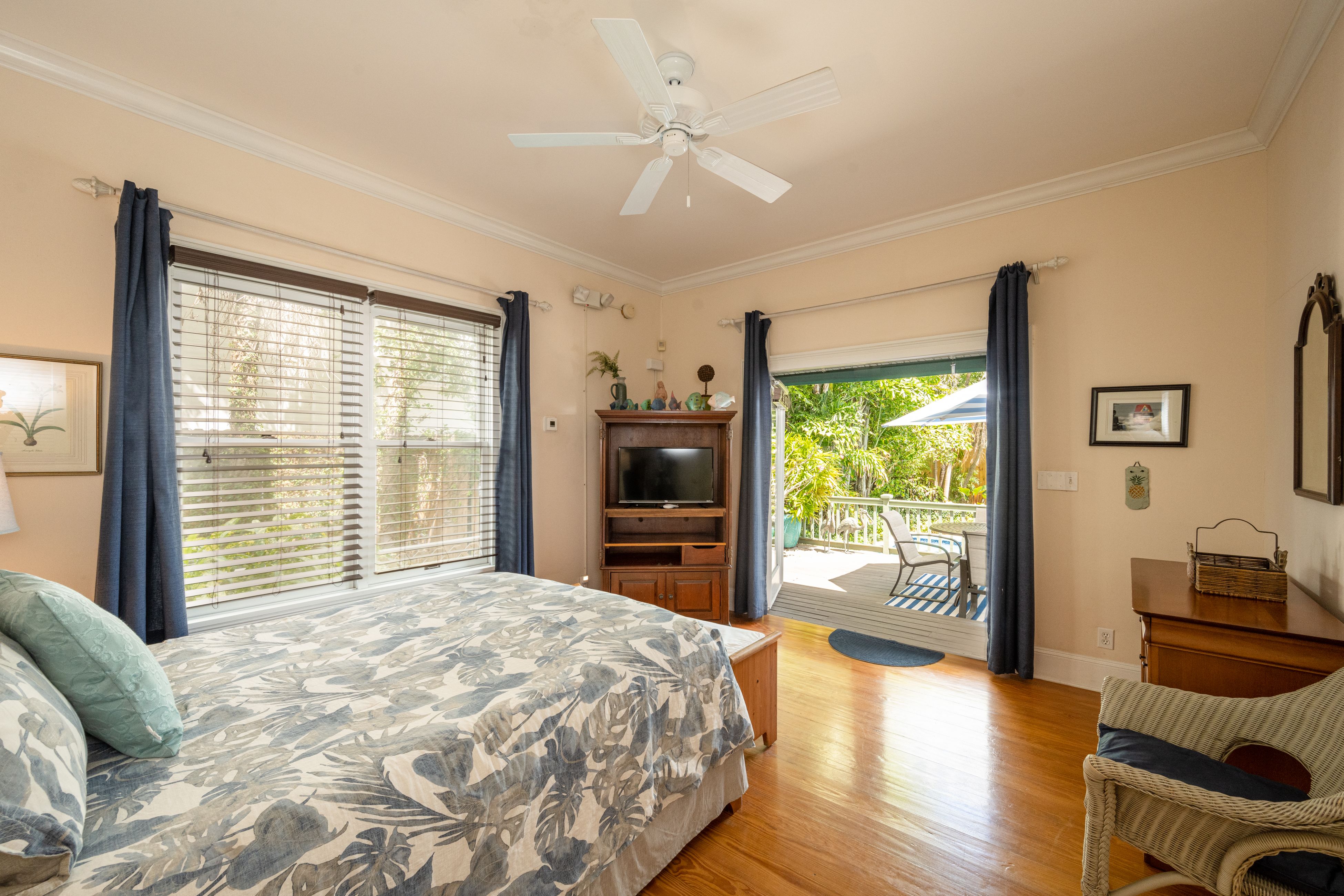 Downstairs Bedroom with pool view