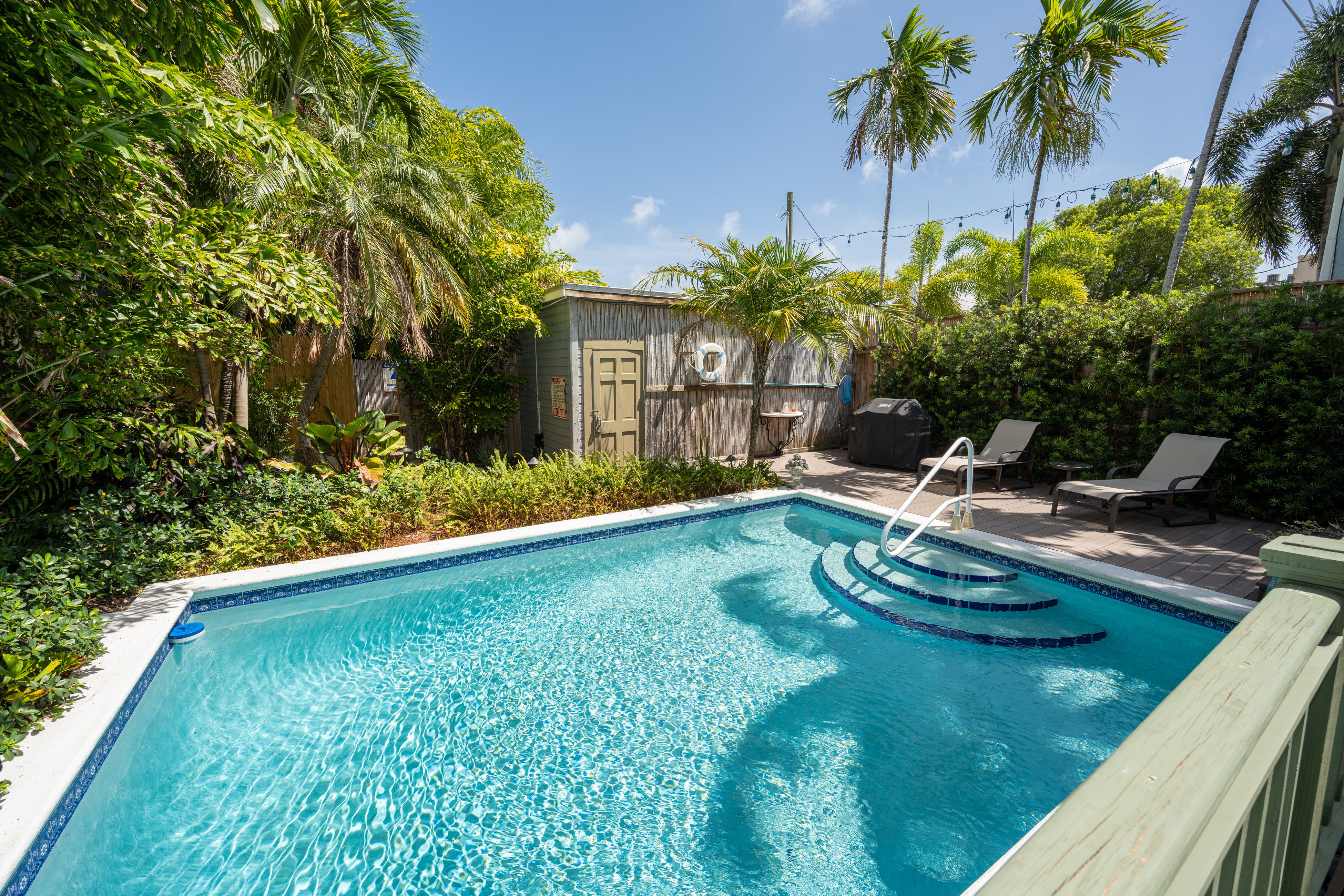 Pineapple Cottage Preferred Properties Key West