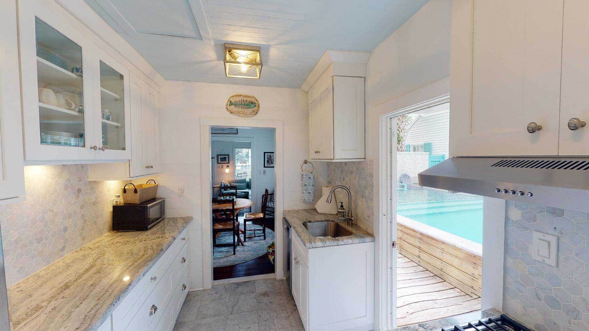 807 Kitchen
