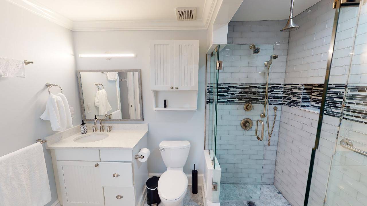 Main Bath