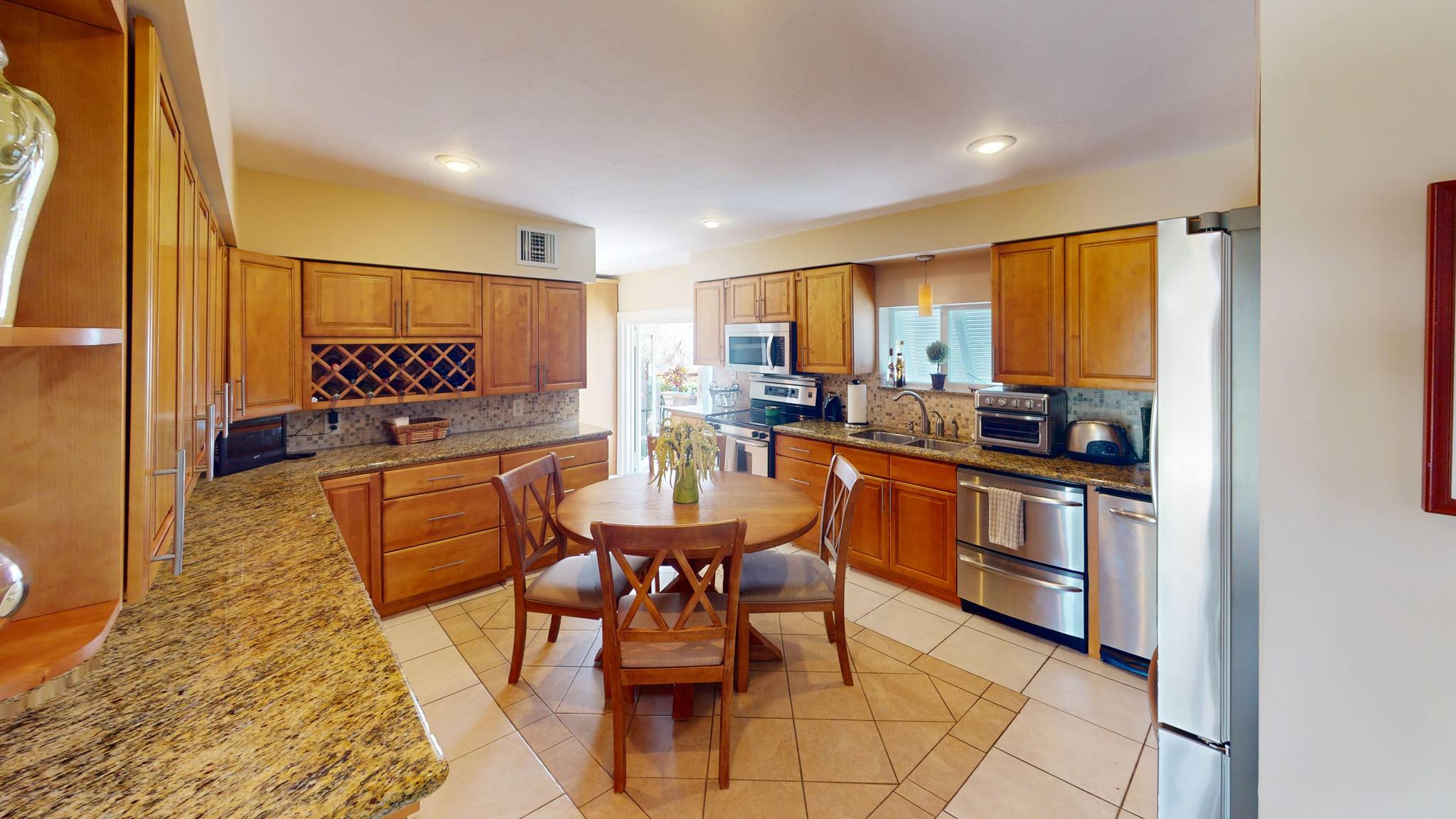 Large Kitchen with Pantry