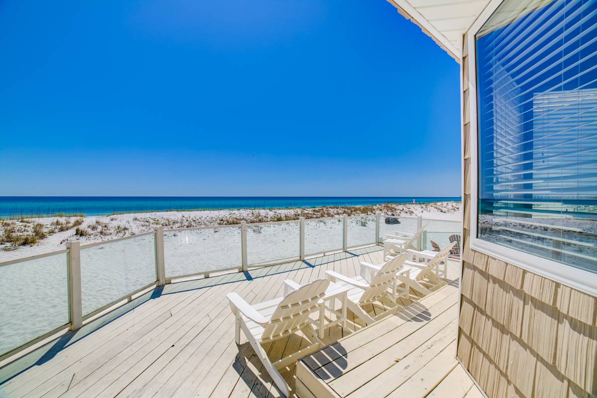 Ariola 100 Paradise Beach Homes