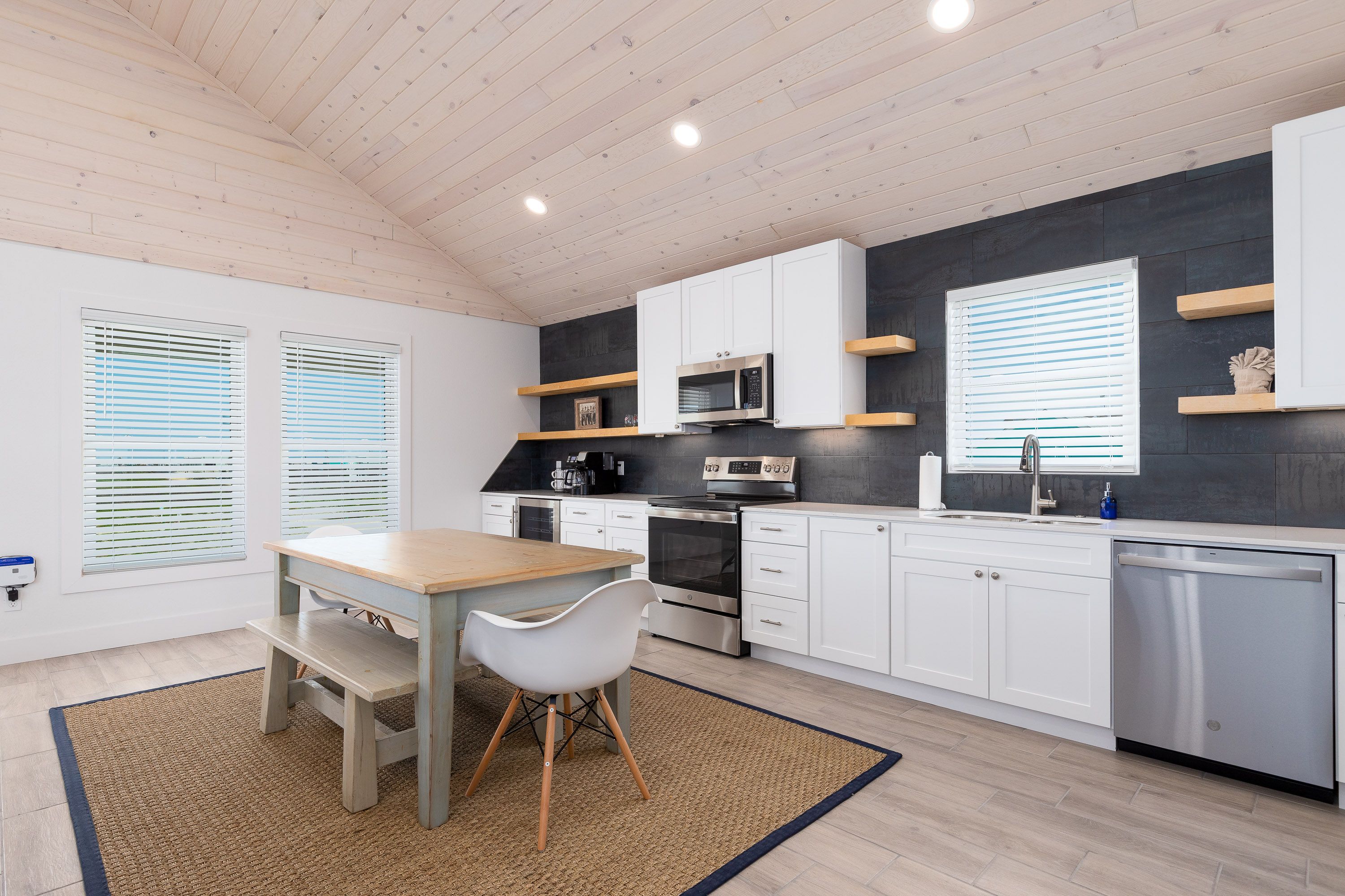 The Skiff House in Port Aransas NEW WAVE Vacation Rentals