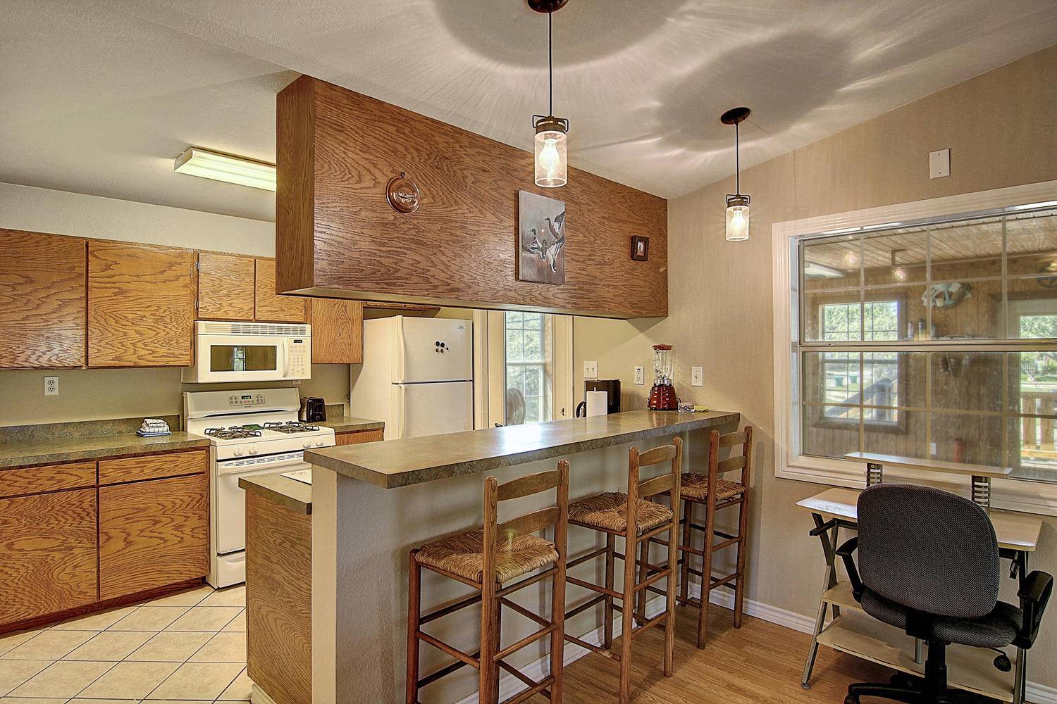 Kitchen and Bar
