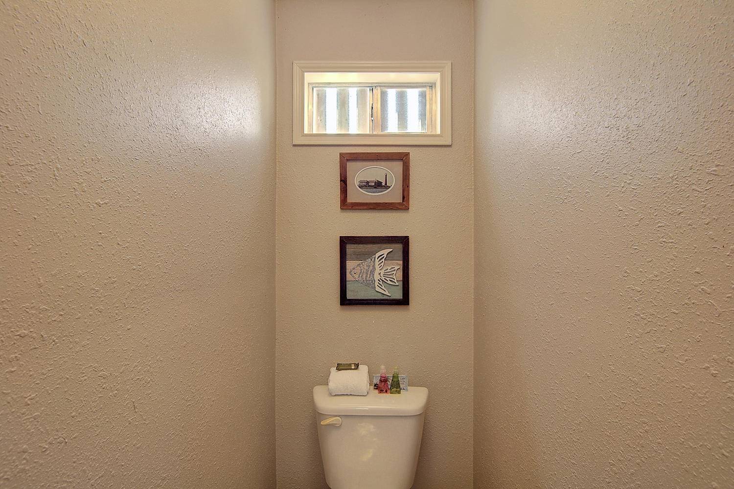 Cabin C Bathroom