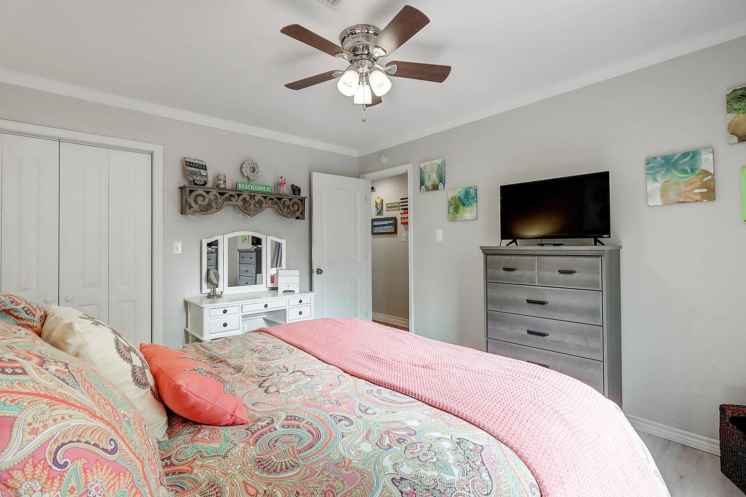 Second Bedroom with Queen Bed