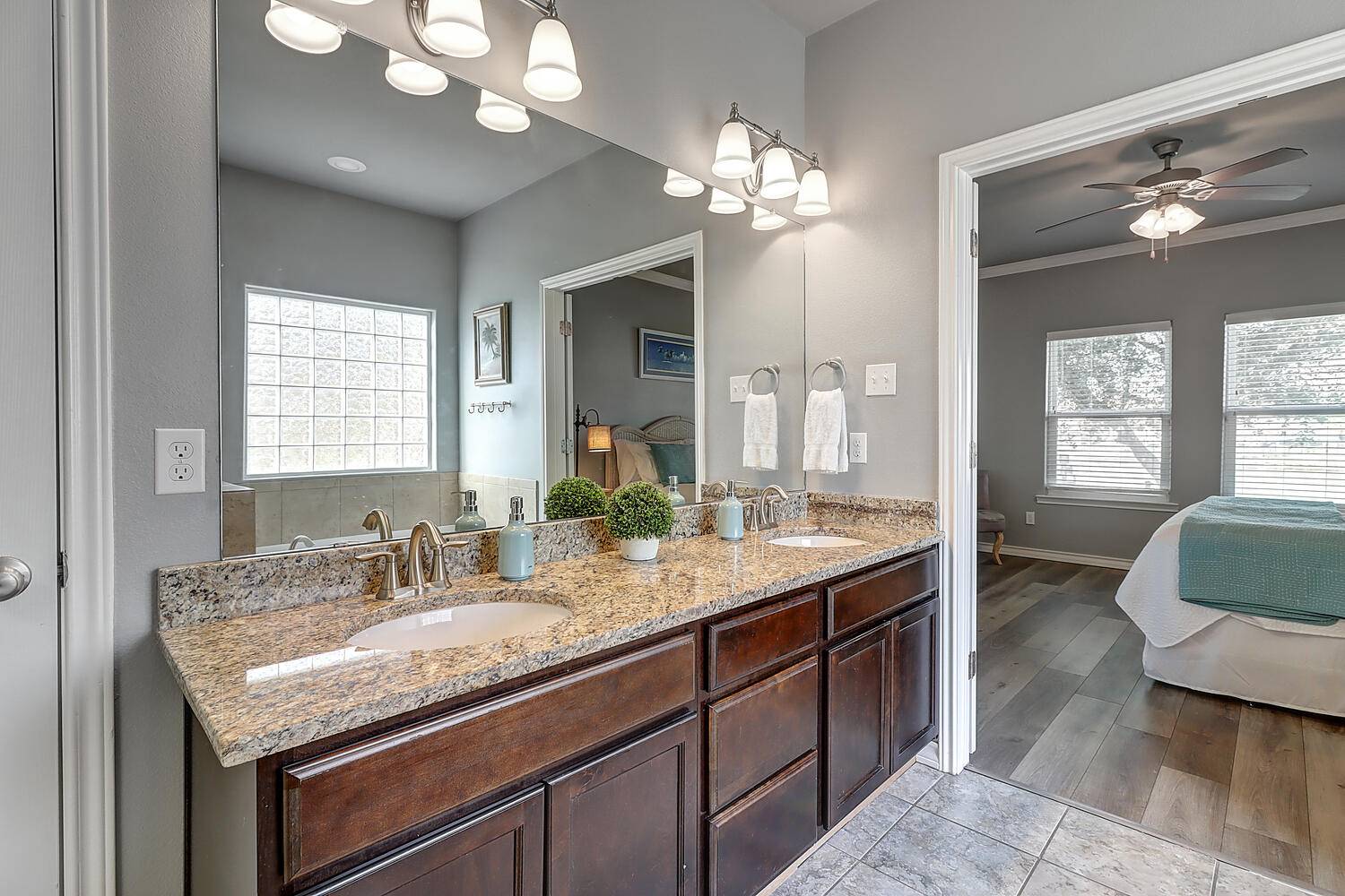 Captains Quarters Rockport Escapes