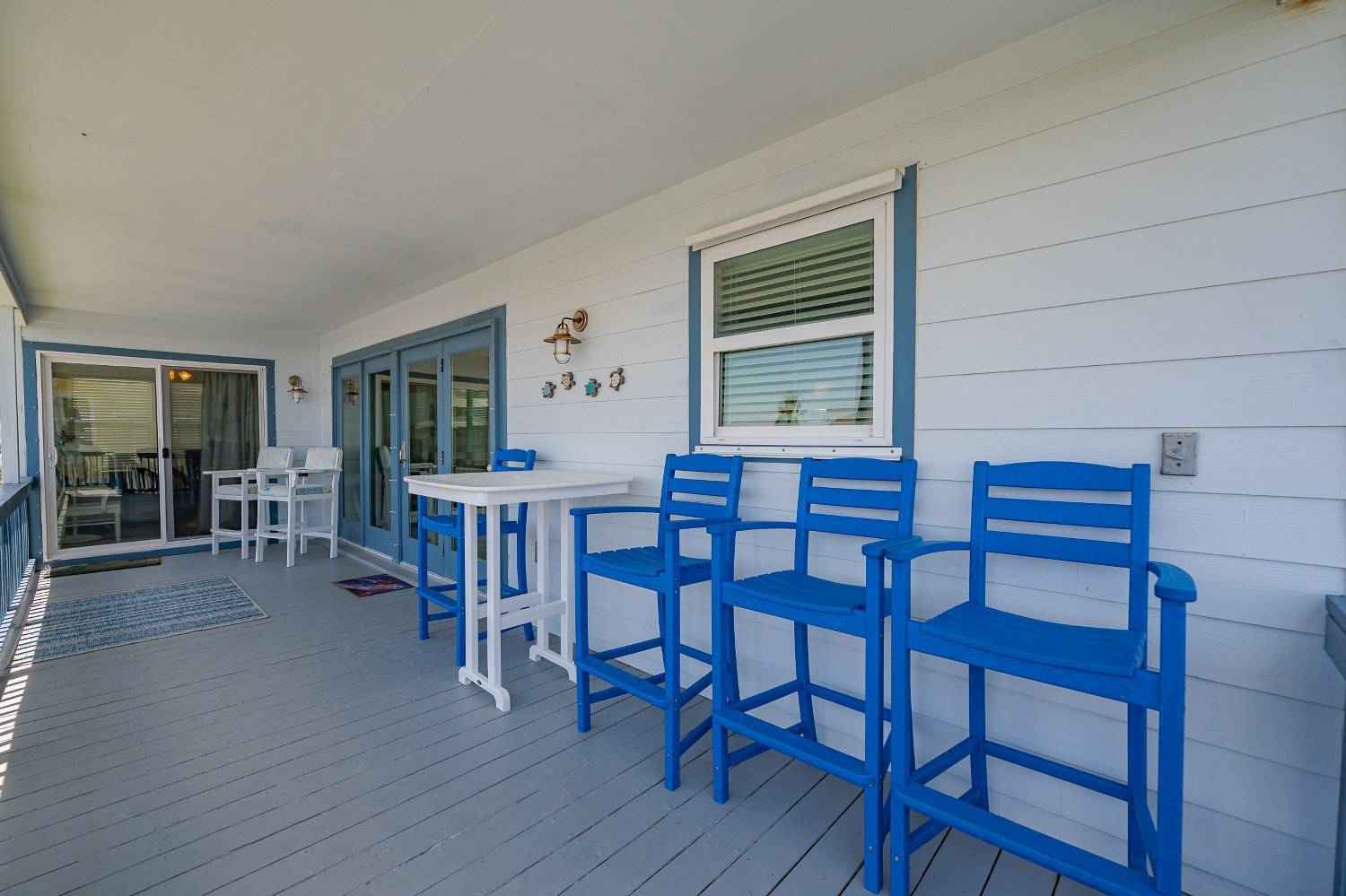 Outdoor Seating