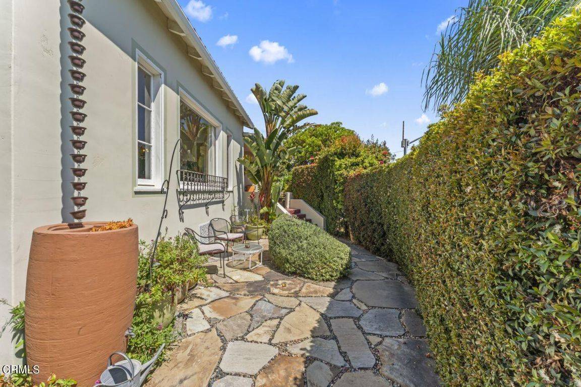 1497M Beach Town Bungalow RE/MAX Gold Coast Property Management