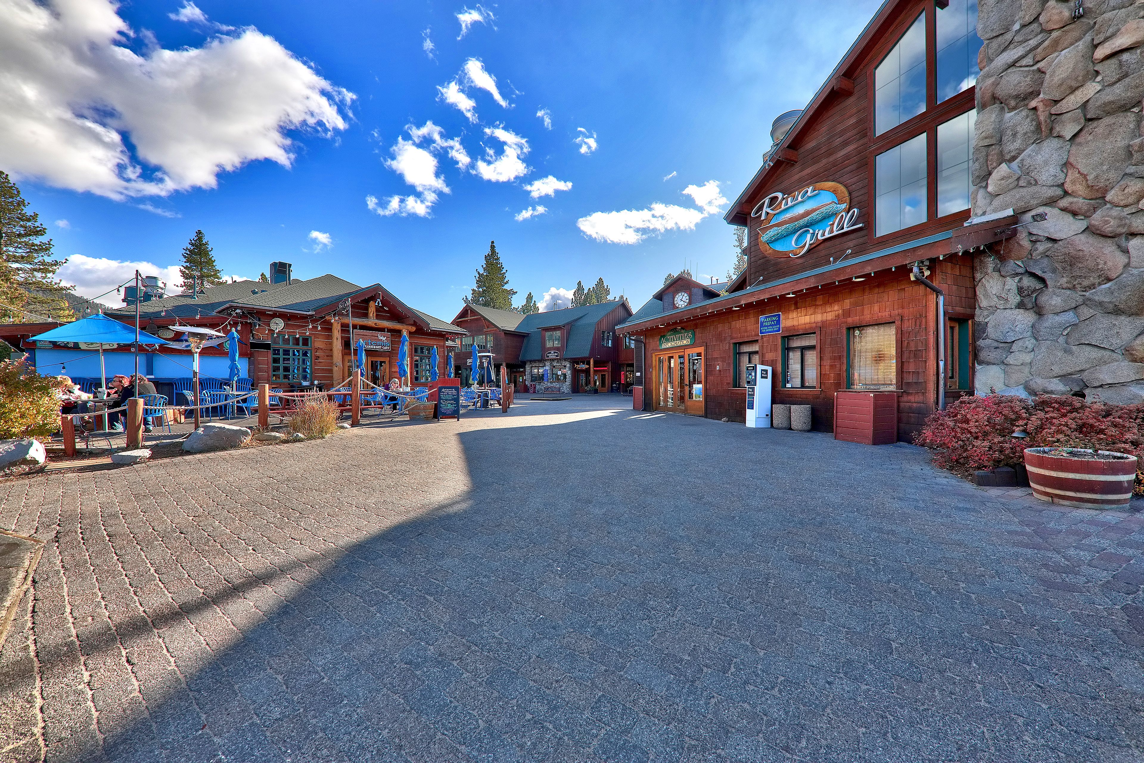 Gunbarrel Den Pets, Hot Tub, BBQ RnR Vacation Rentals