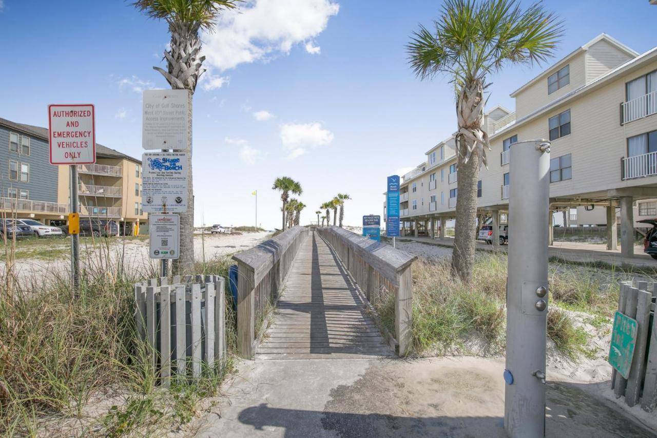 Pelican Place Unit D- Signature Properties
