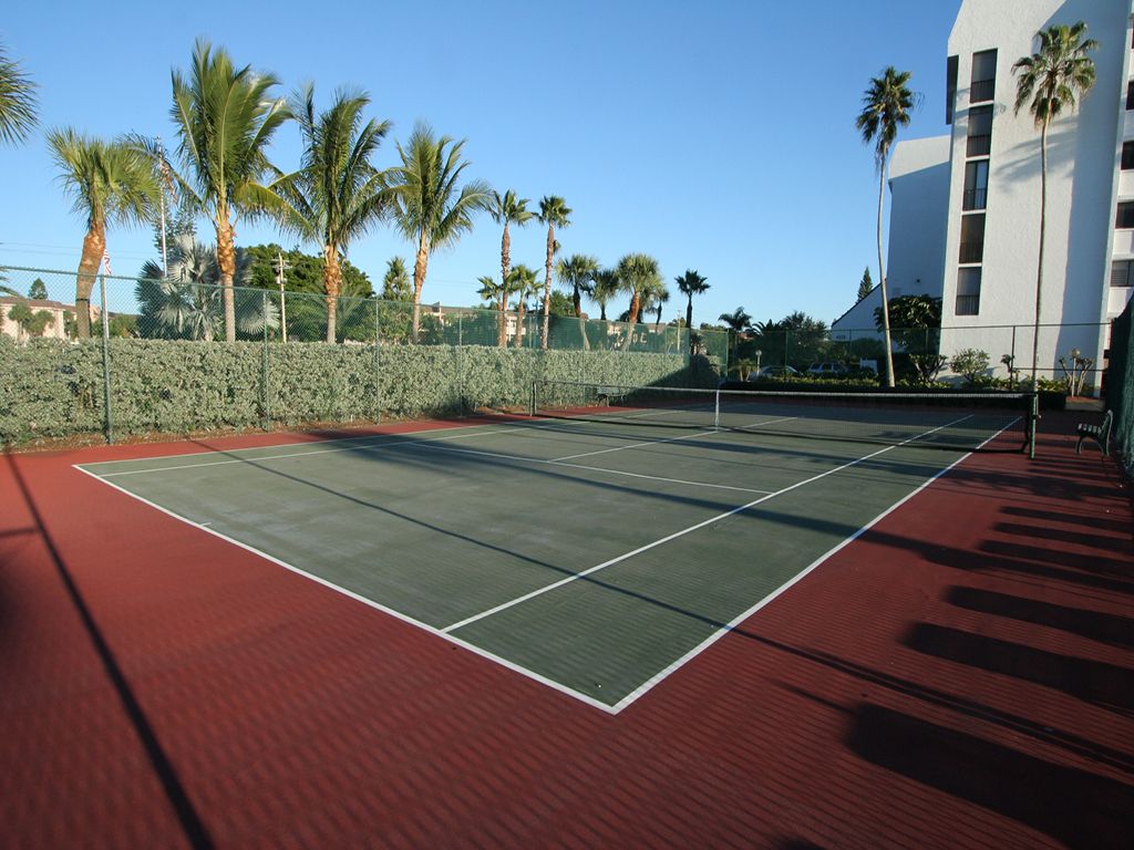 Community Tennis Courts