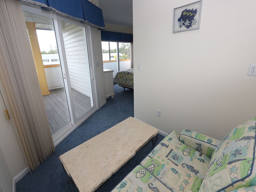 Master Bedroom Lounge