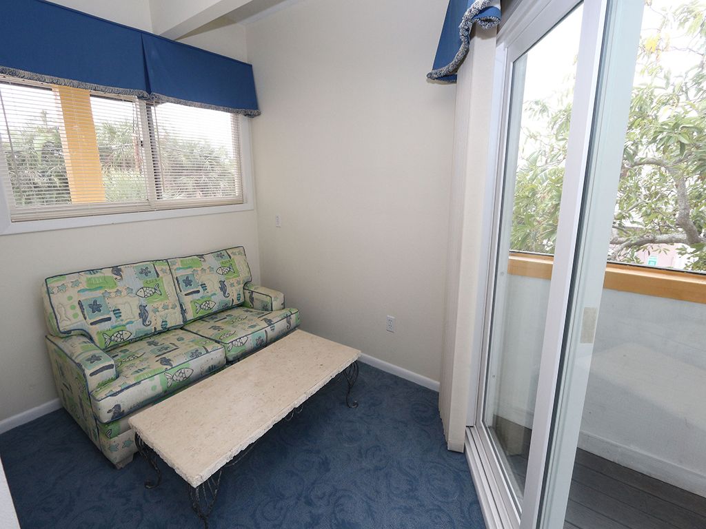 Master Bedroom Lounge