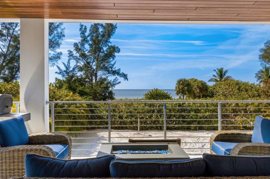 Outside Deck facing the Gulf