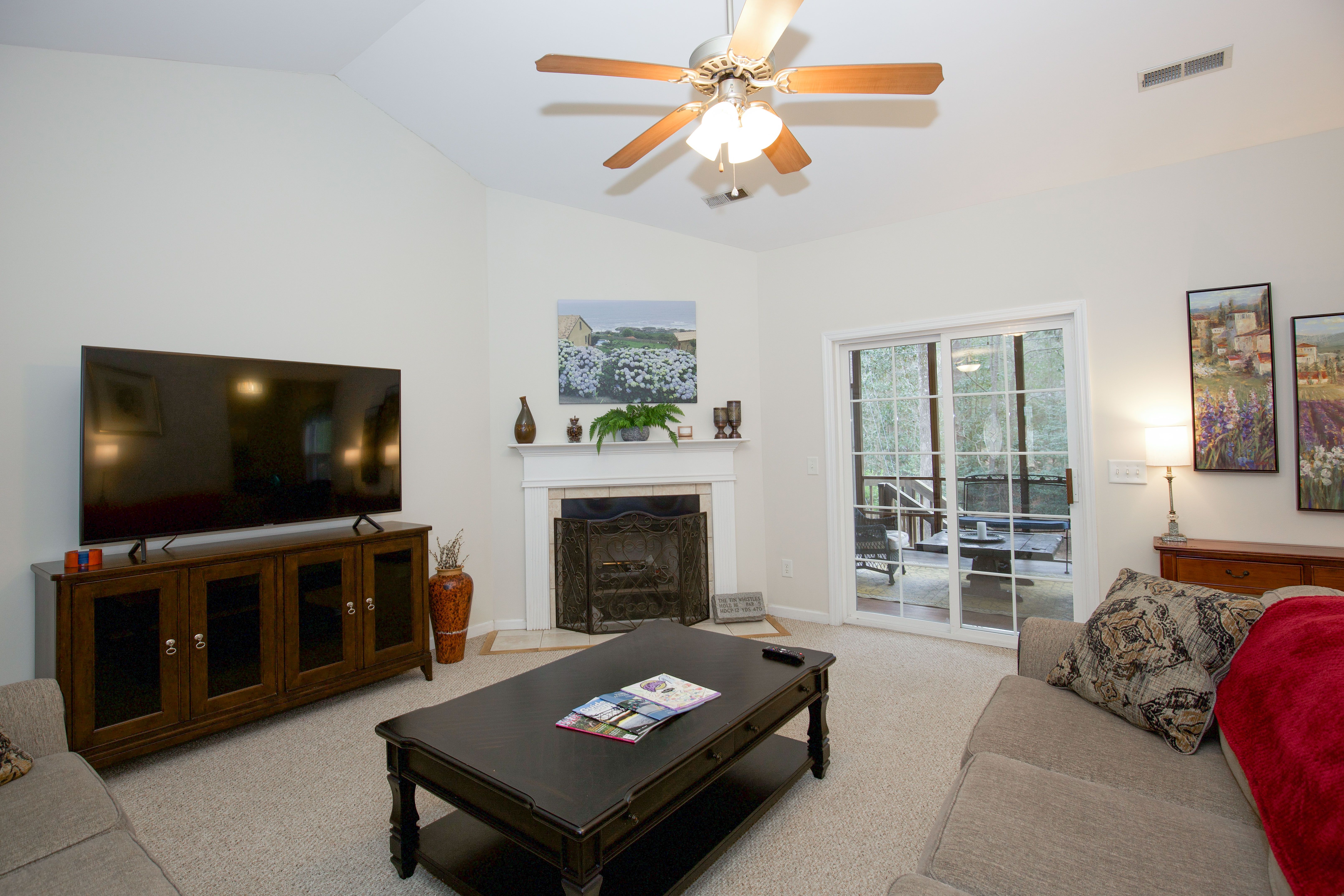 8 FullSize Beds on Idlewild Available during 2024 Open Sandhills