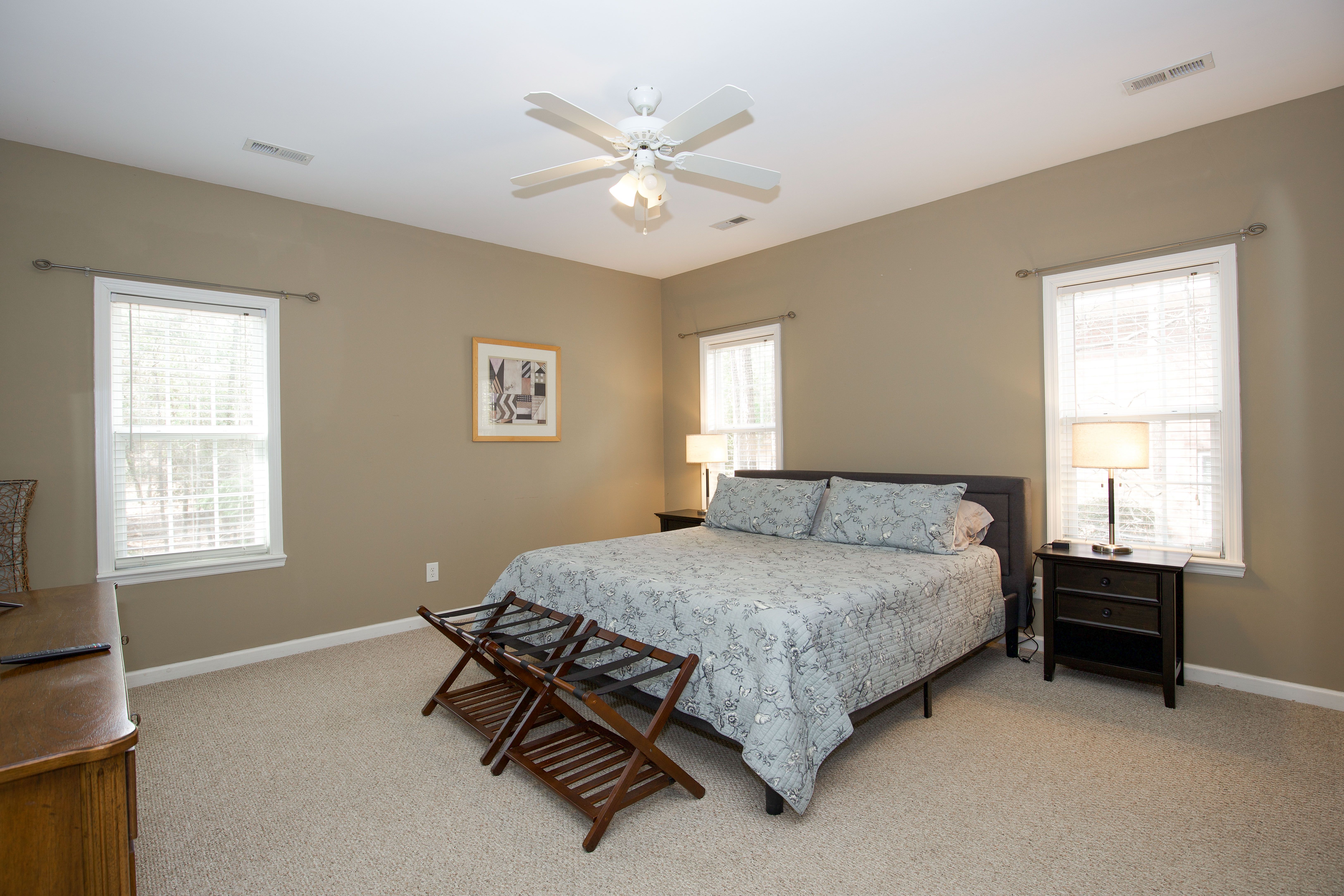 8 FullSize Beds on Idlewild Available during 2025 Open Sandhills