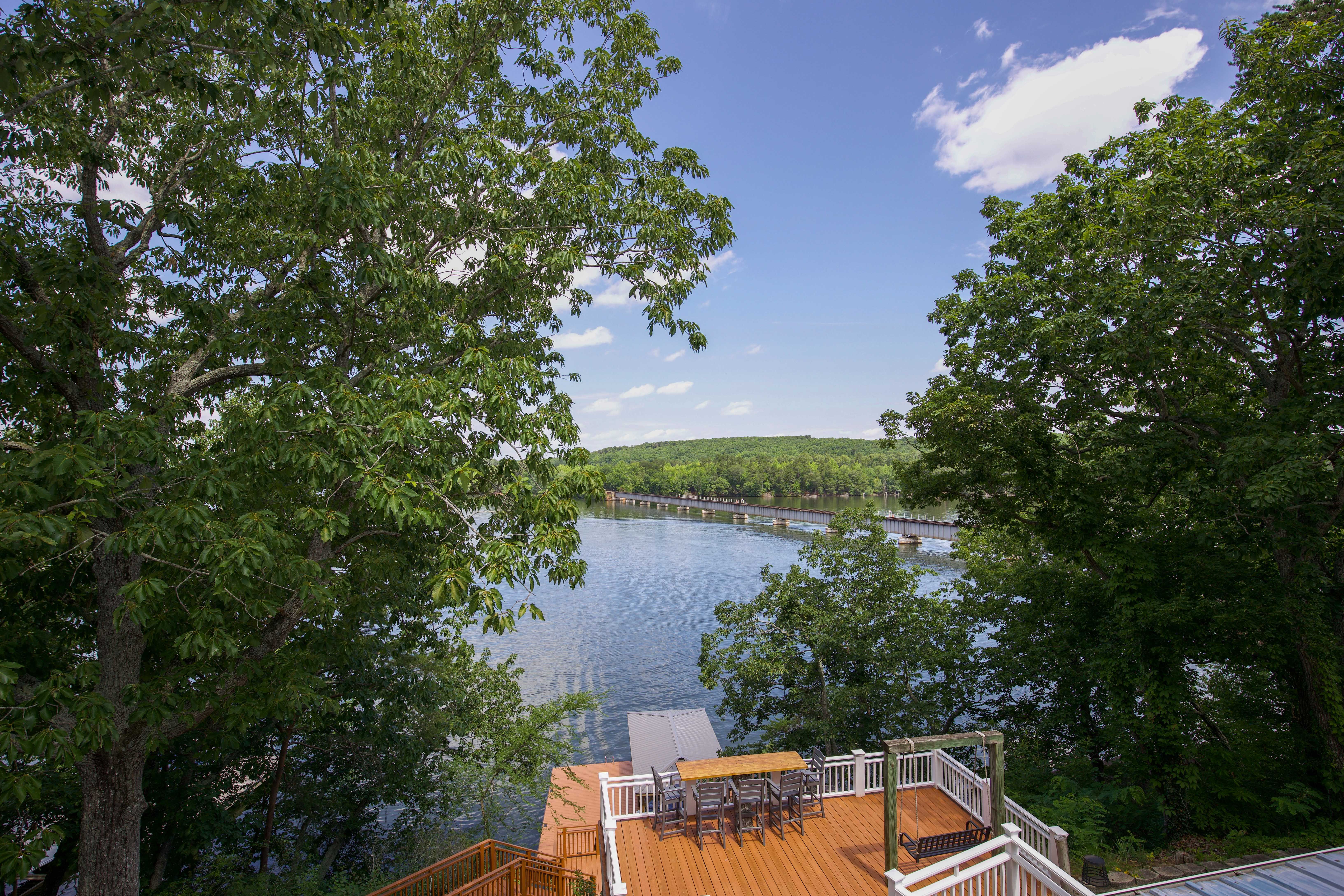 Sunset Cottage on Badin Lake, NC! Sandhills Vacation Rentals