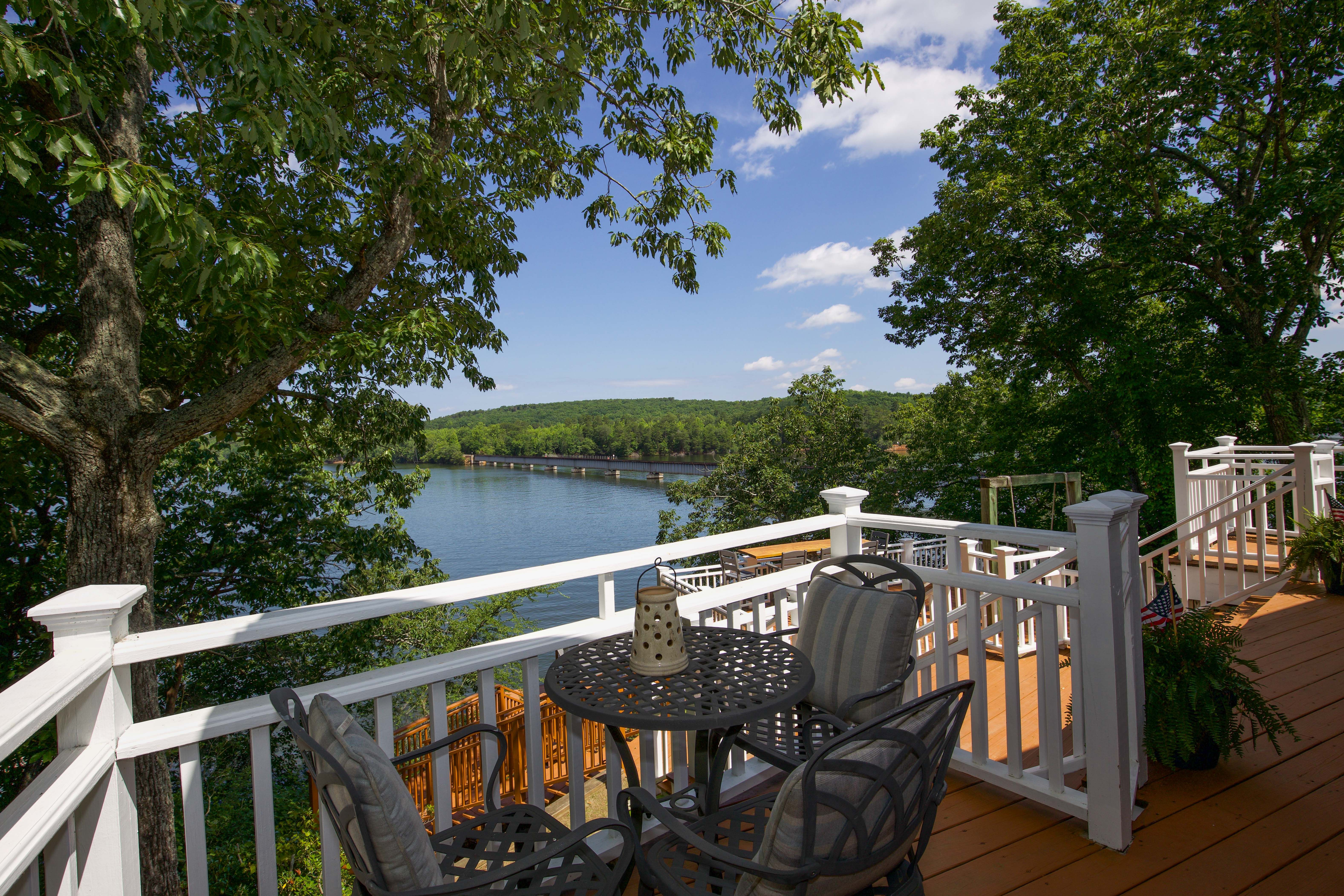 Sunset Cottage on Badin Lake, NC! Sandhills Vacation Rentals