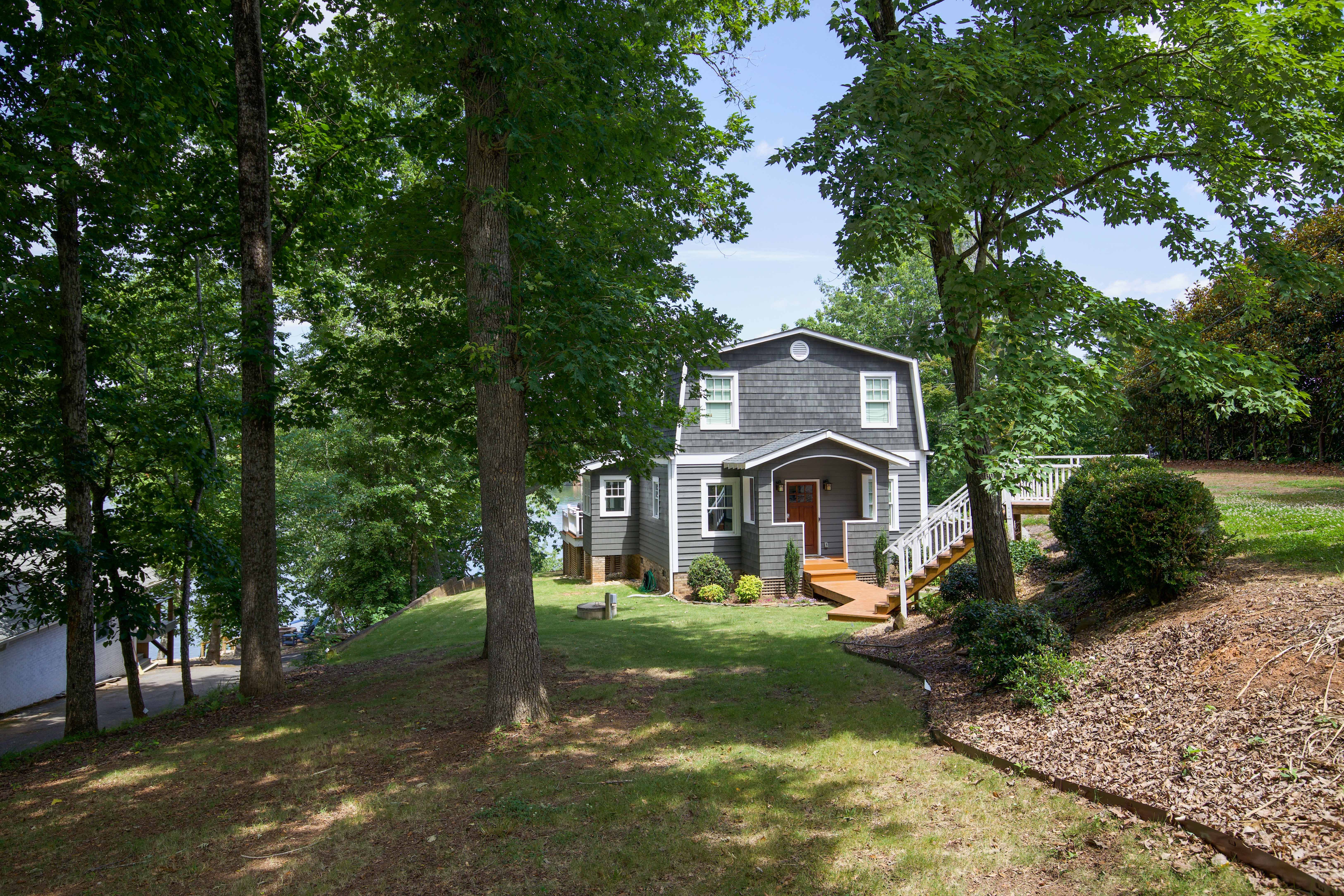 Sunset Cottage on Badin Lake, NC! Sandhills Vacation Rentals