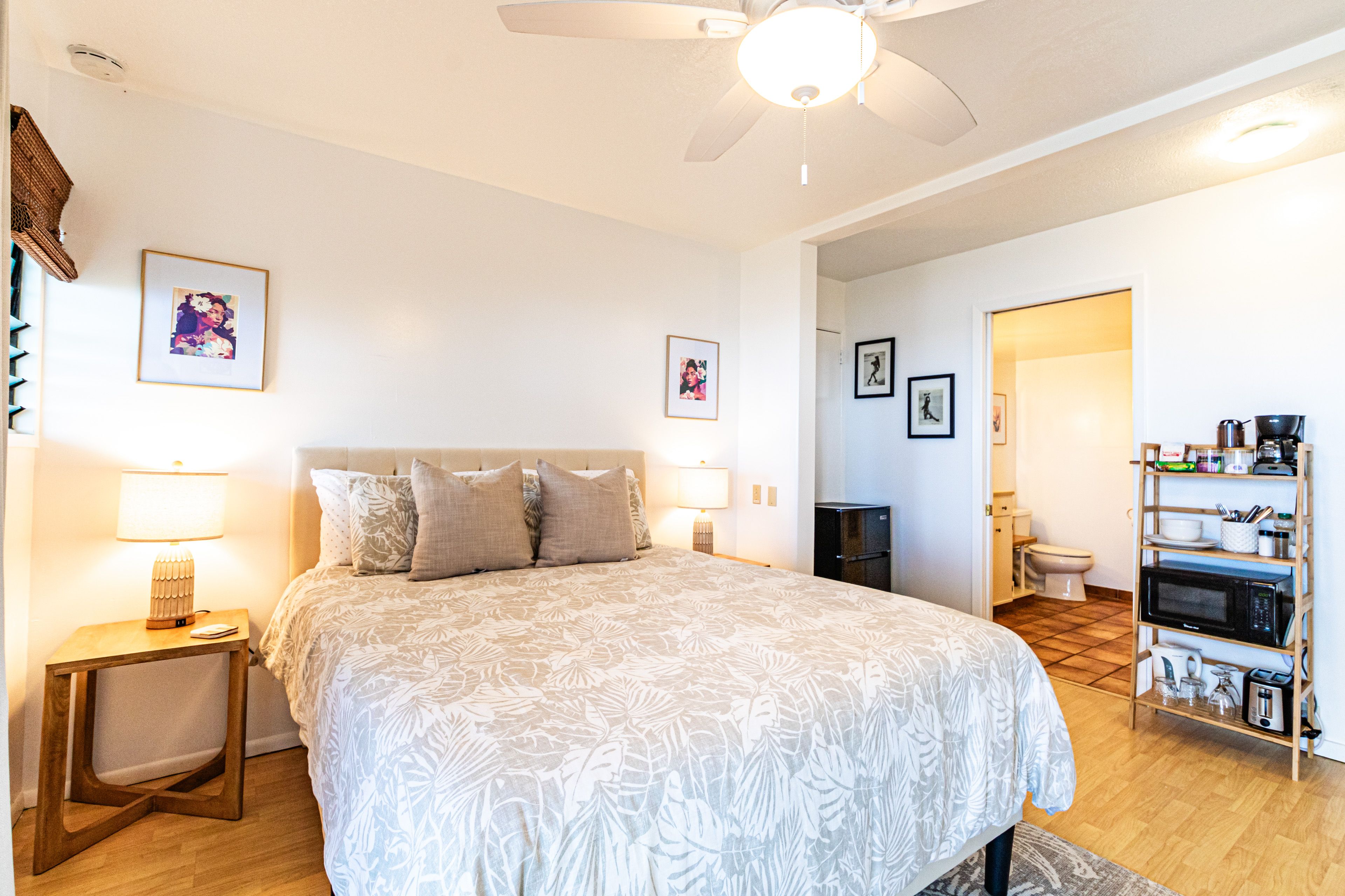 Hale Kai Suites - Heritage Room | Salt Water Real Estate