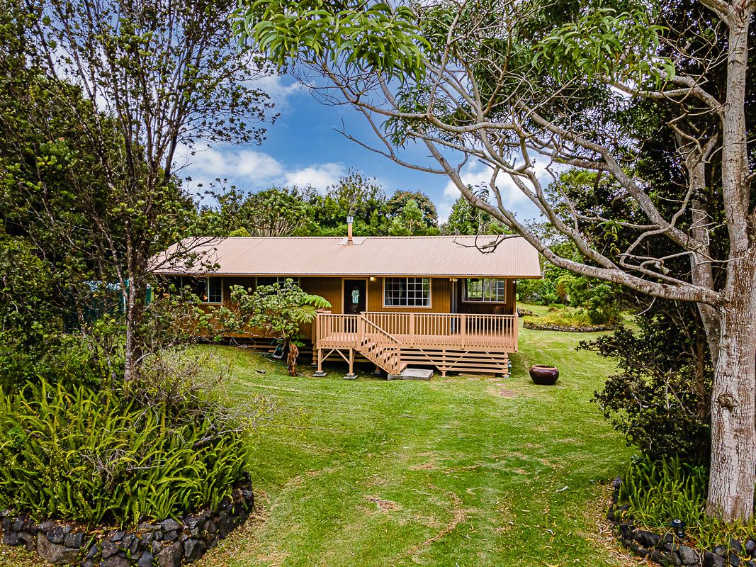 Nate's Place Volcano Salt Water Real Estate