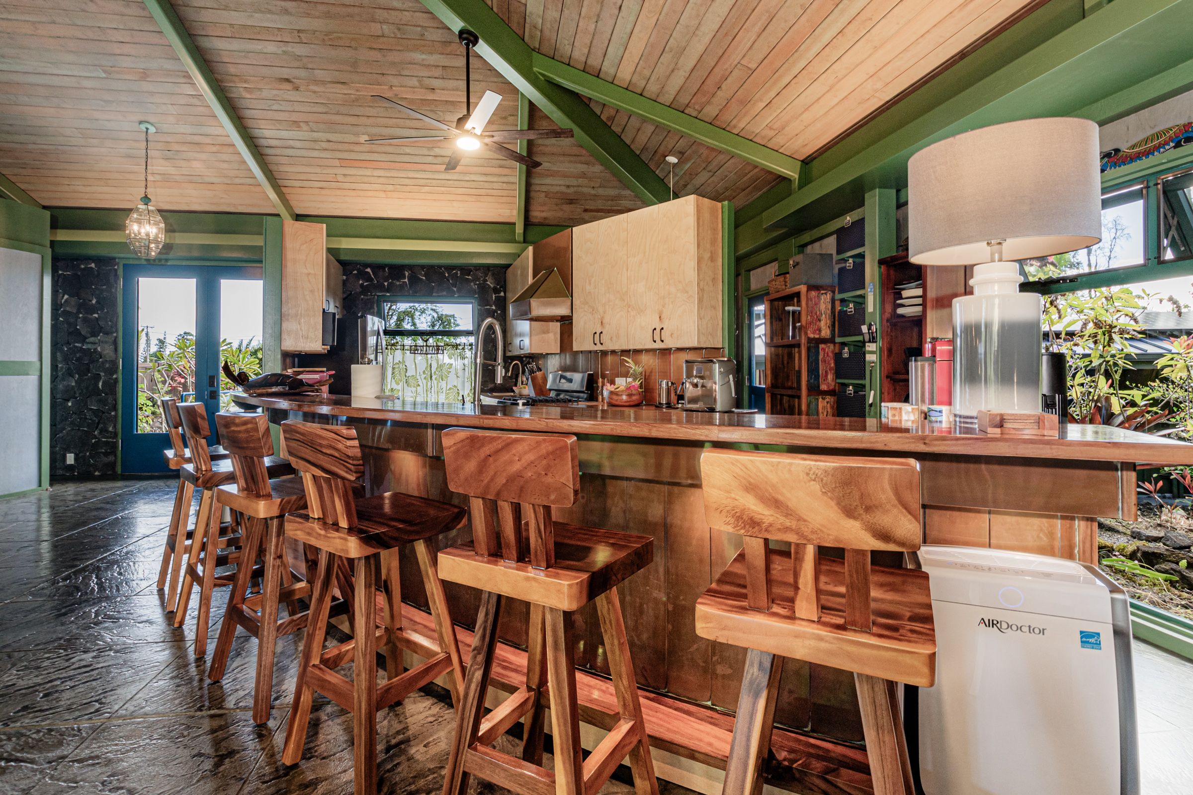 Lava Rock Retreat Salt Water Real Estate