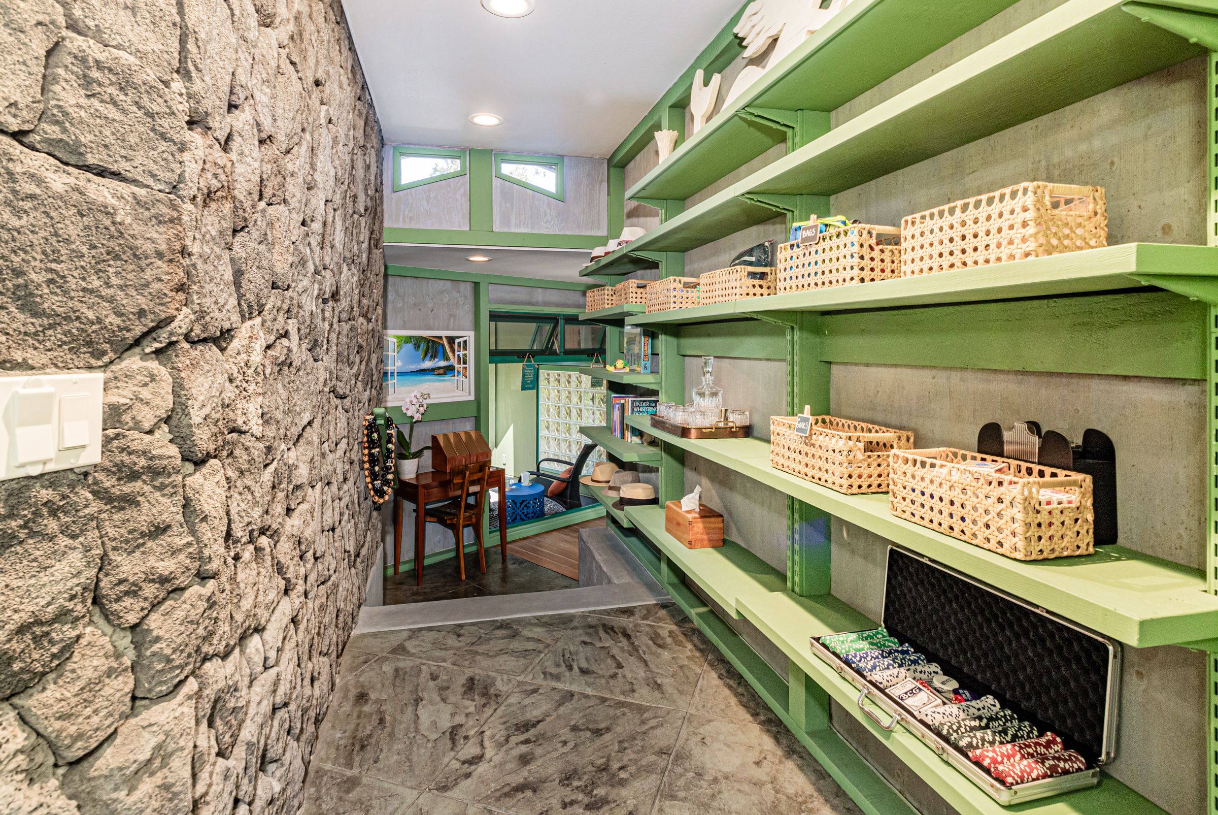 Lava Rock Retreat Salt Water Real Estate