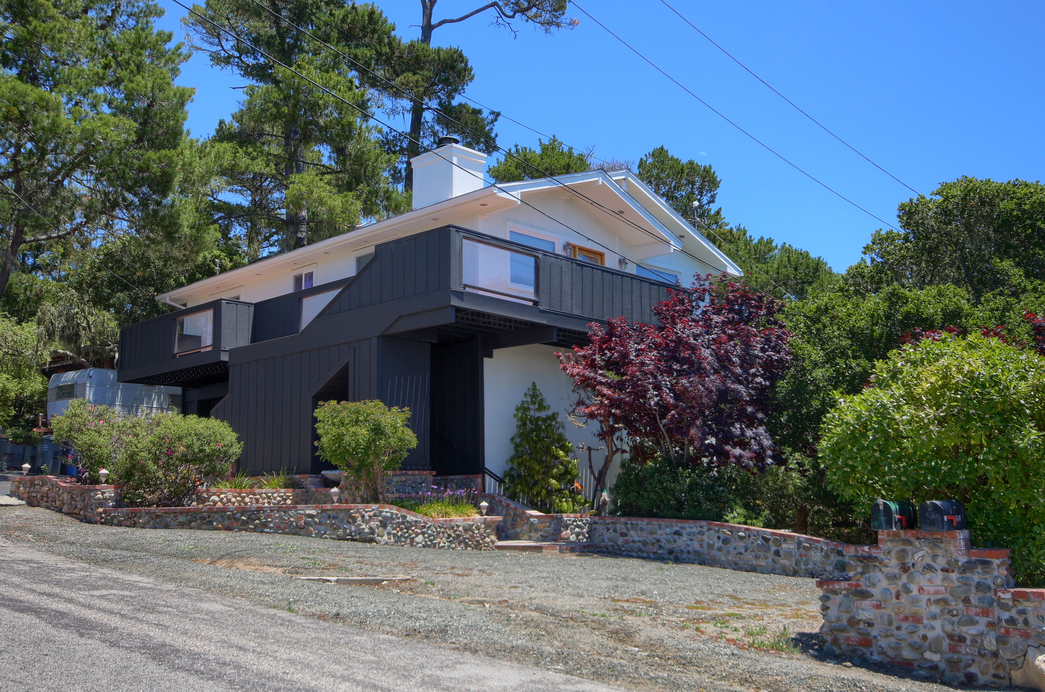 Gallery with a View Scenic Coast Property Management