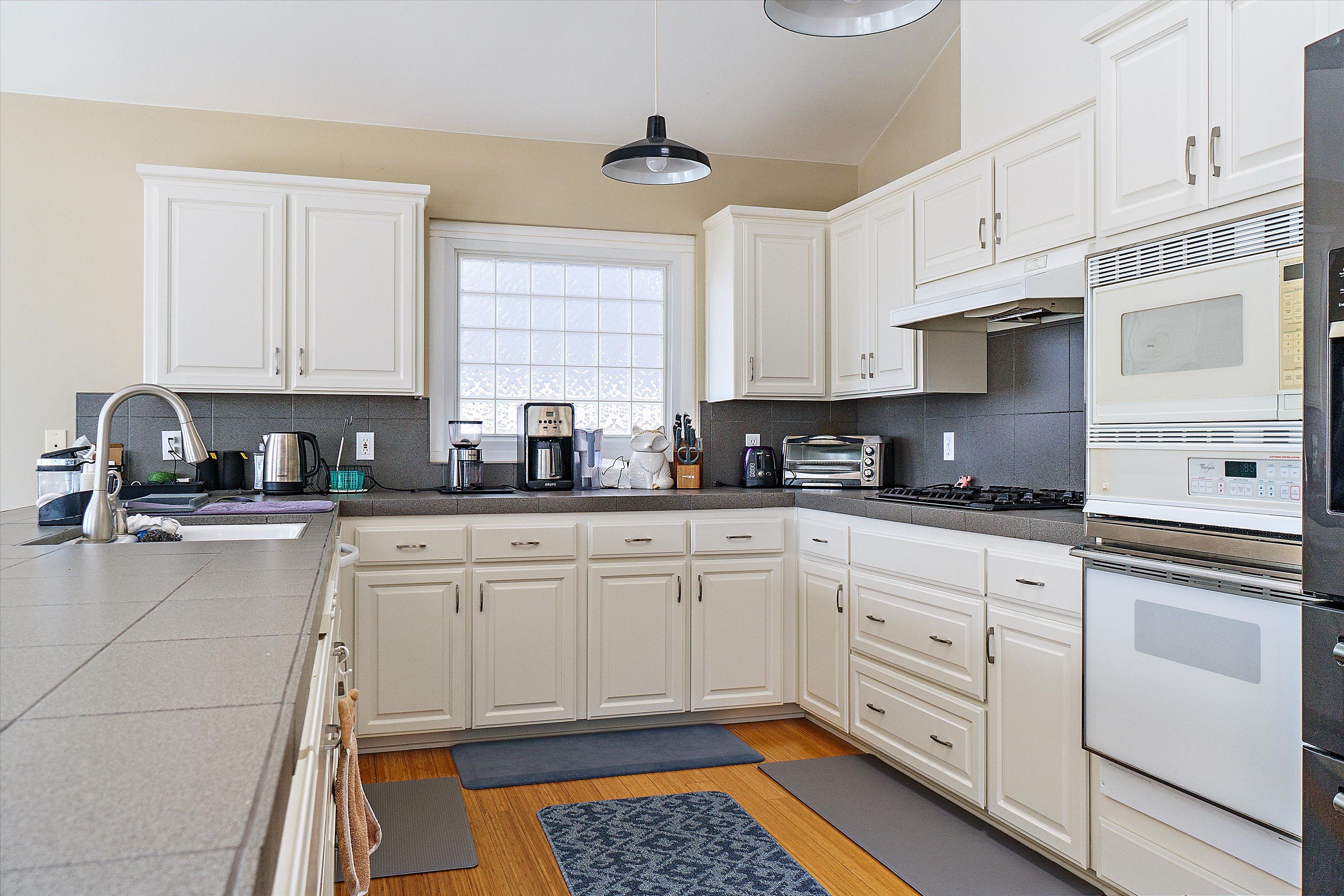 Ridgecrest Retreat Scenic Coast Property Management