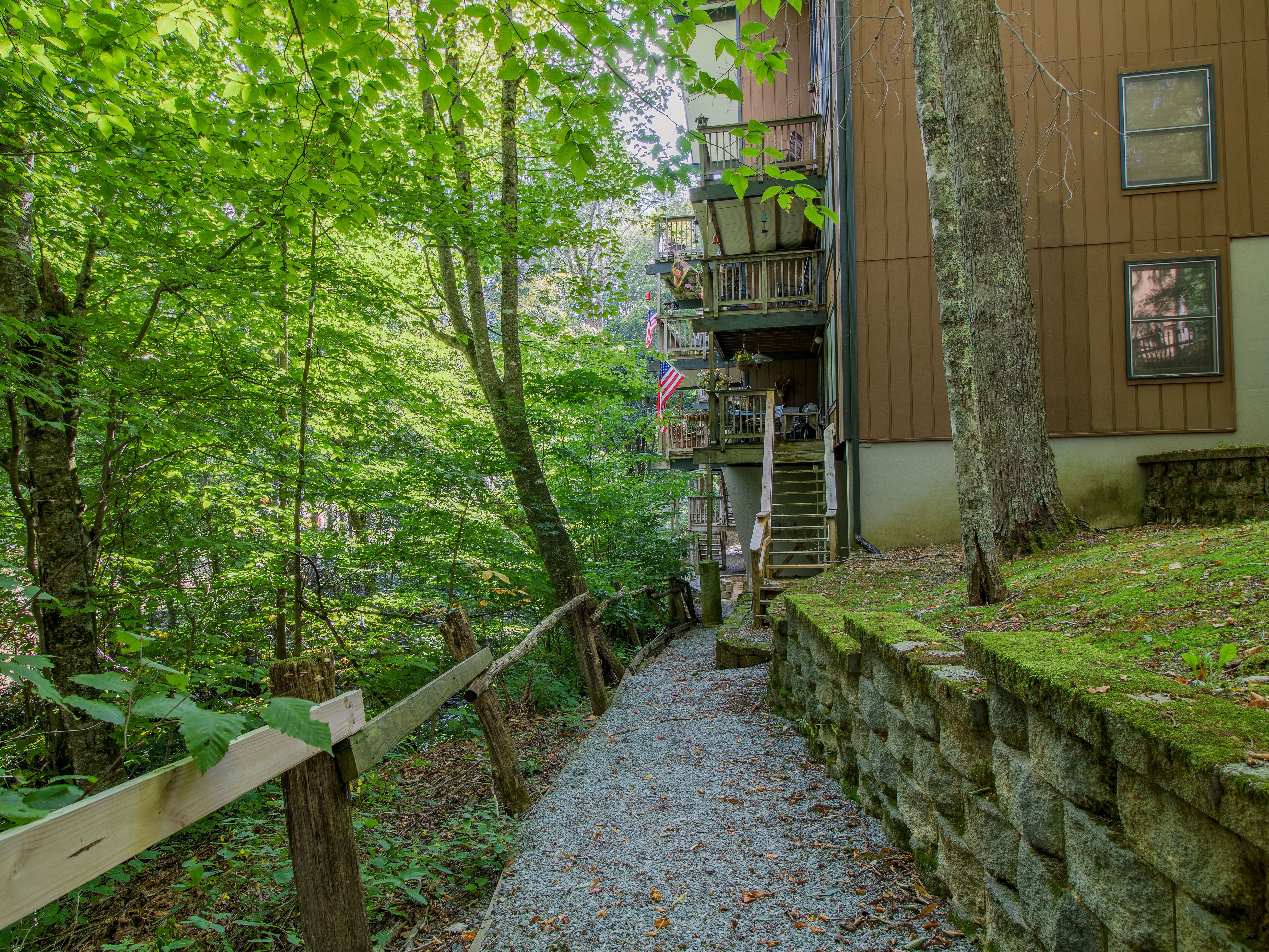 Bee Slopeside Resort Real Estate & Rentals at Sugar Mountain