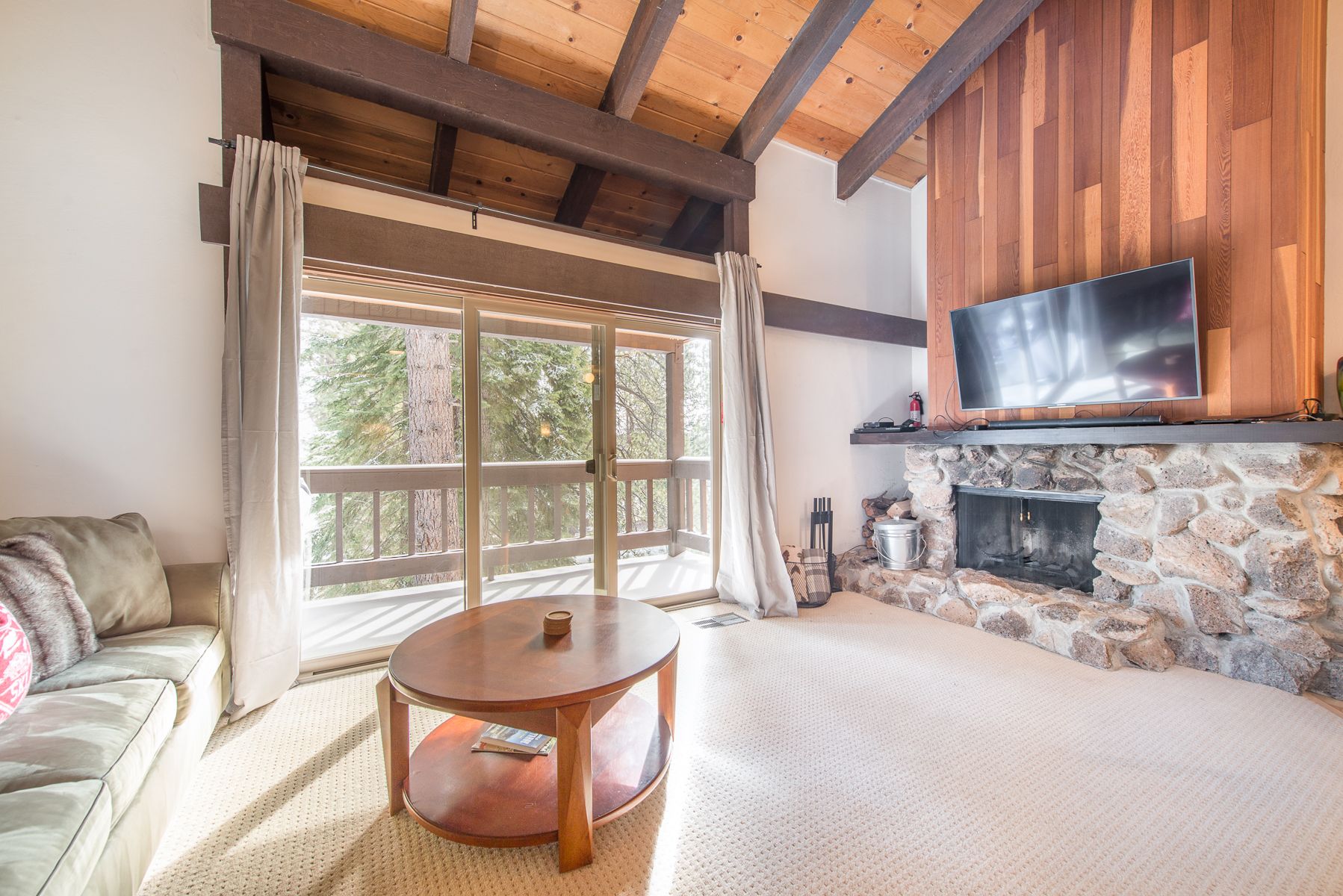 Villas Cozy Condo in Tahoe City Tahoe Rental Company