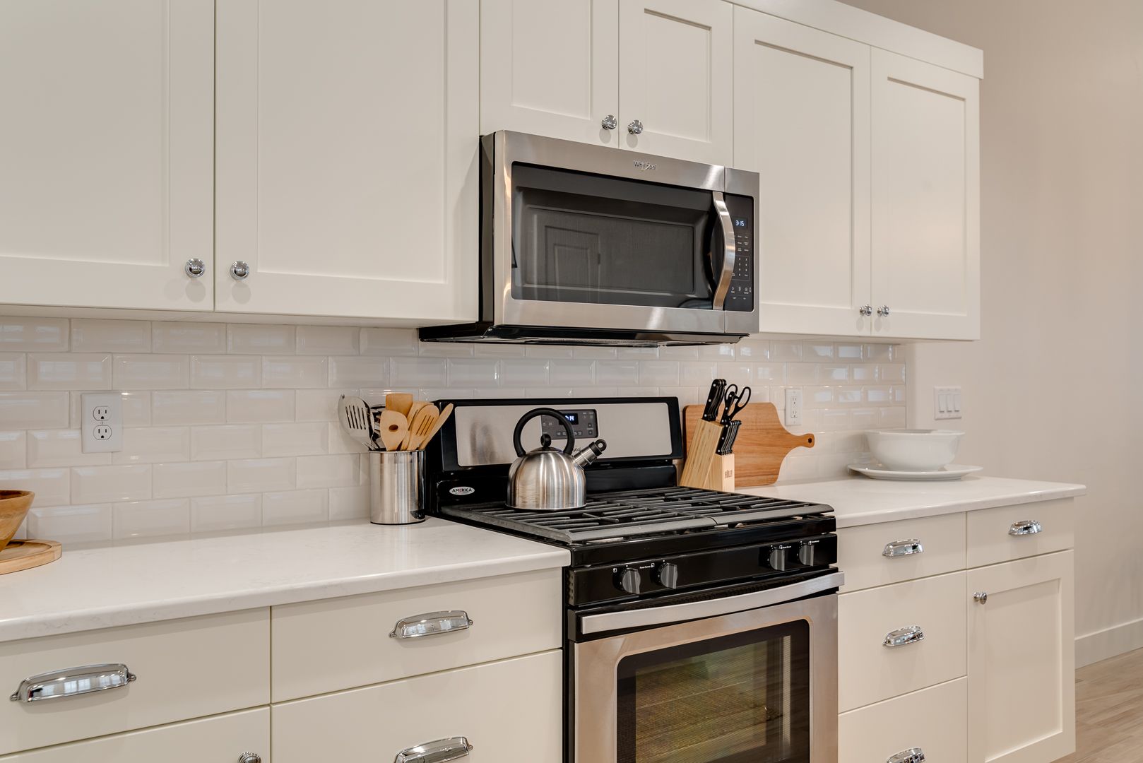 george home deluxe kitchen