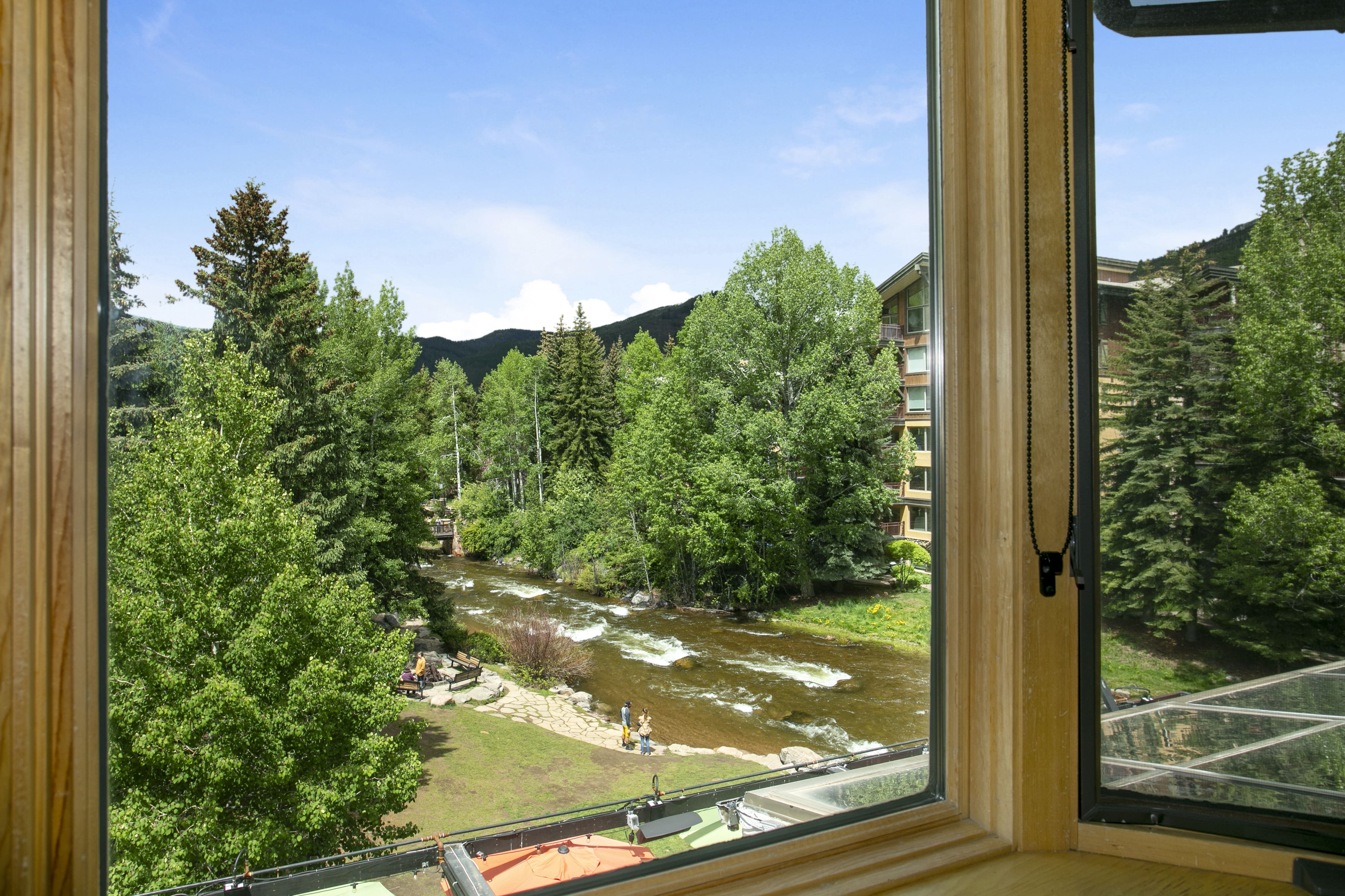 Creekside Penthouse, 3BD + Loft in Vail Village Vail Management Company