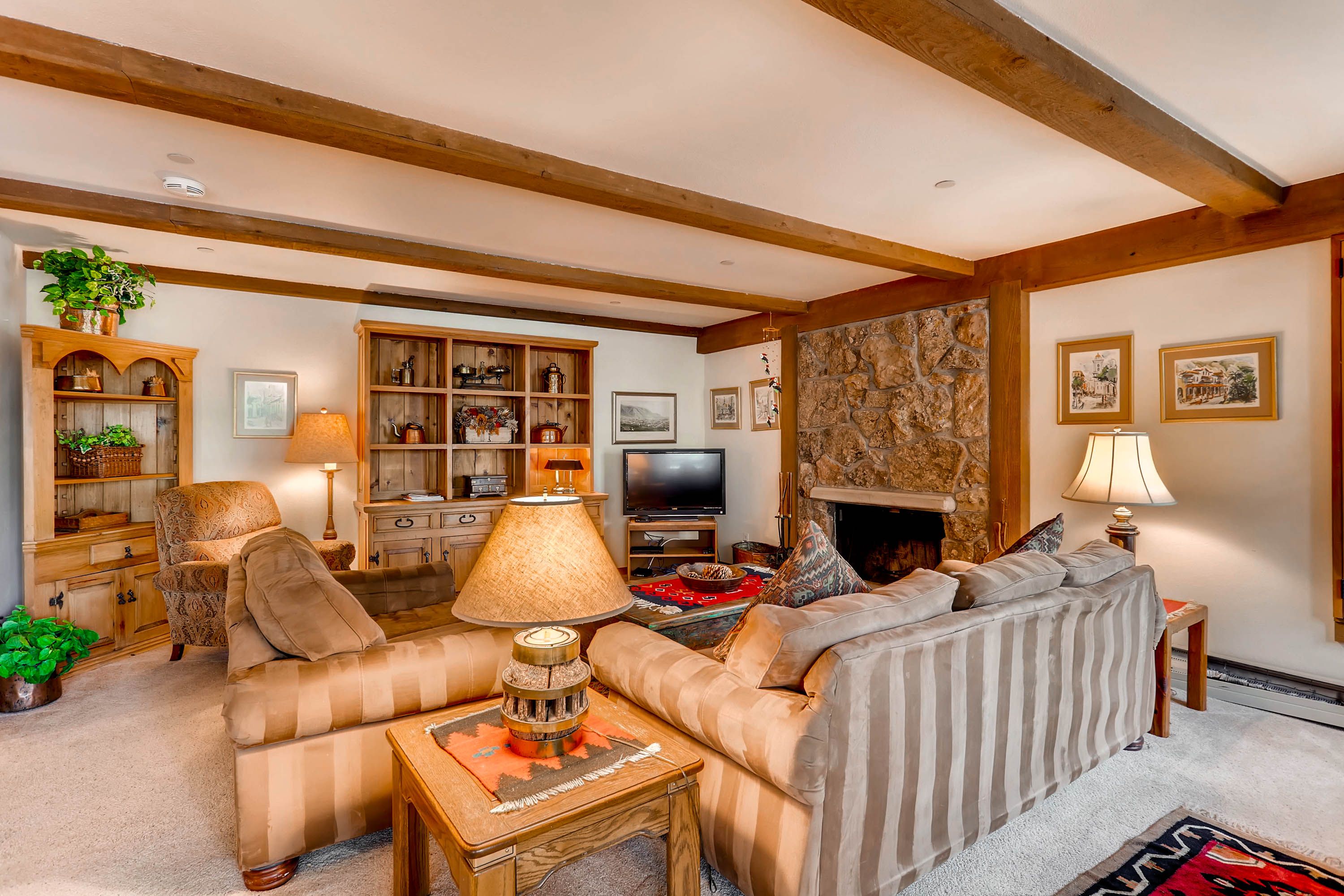 Northwoods A105, 2BD Condo Vail Management Company