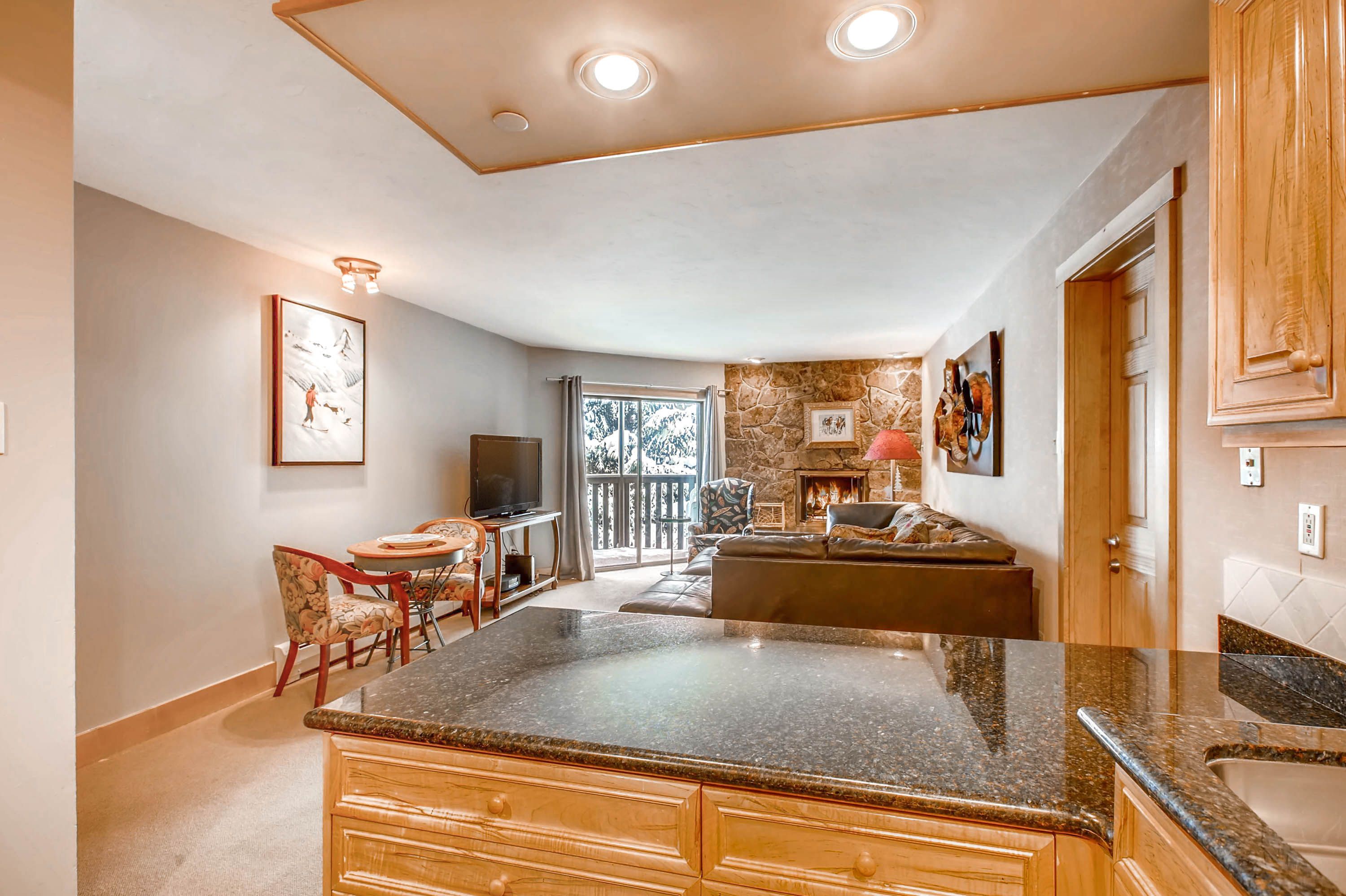 Westwind 208L 1BD 1BA Gold Condo in Lionshead Village Vail Management