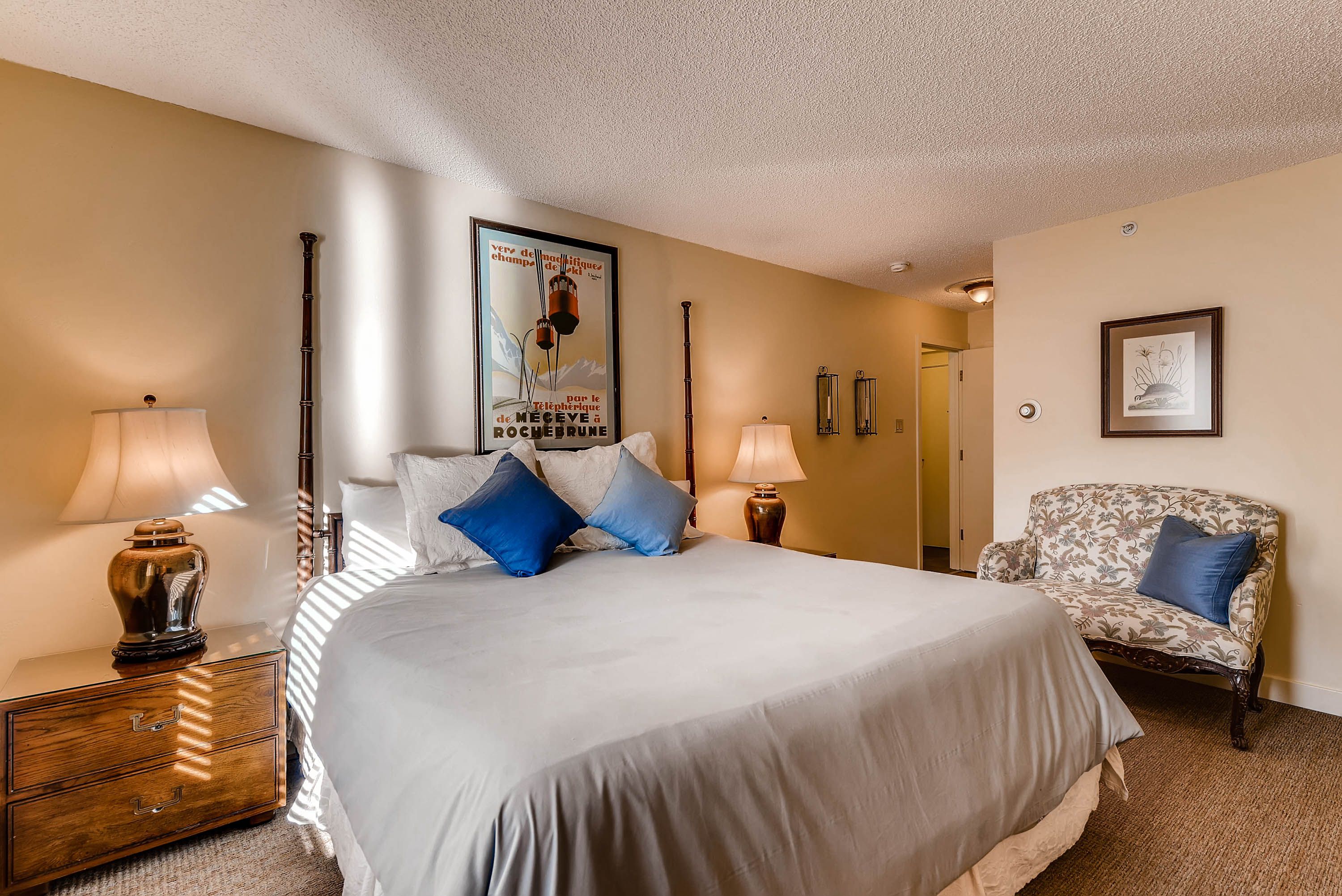 Westwind 306L 1BD 1BA Gold Condo in Lionshead Village Vail Management