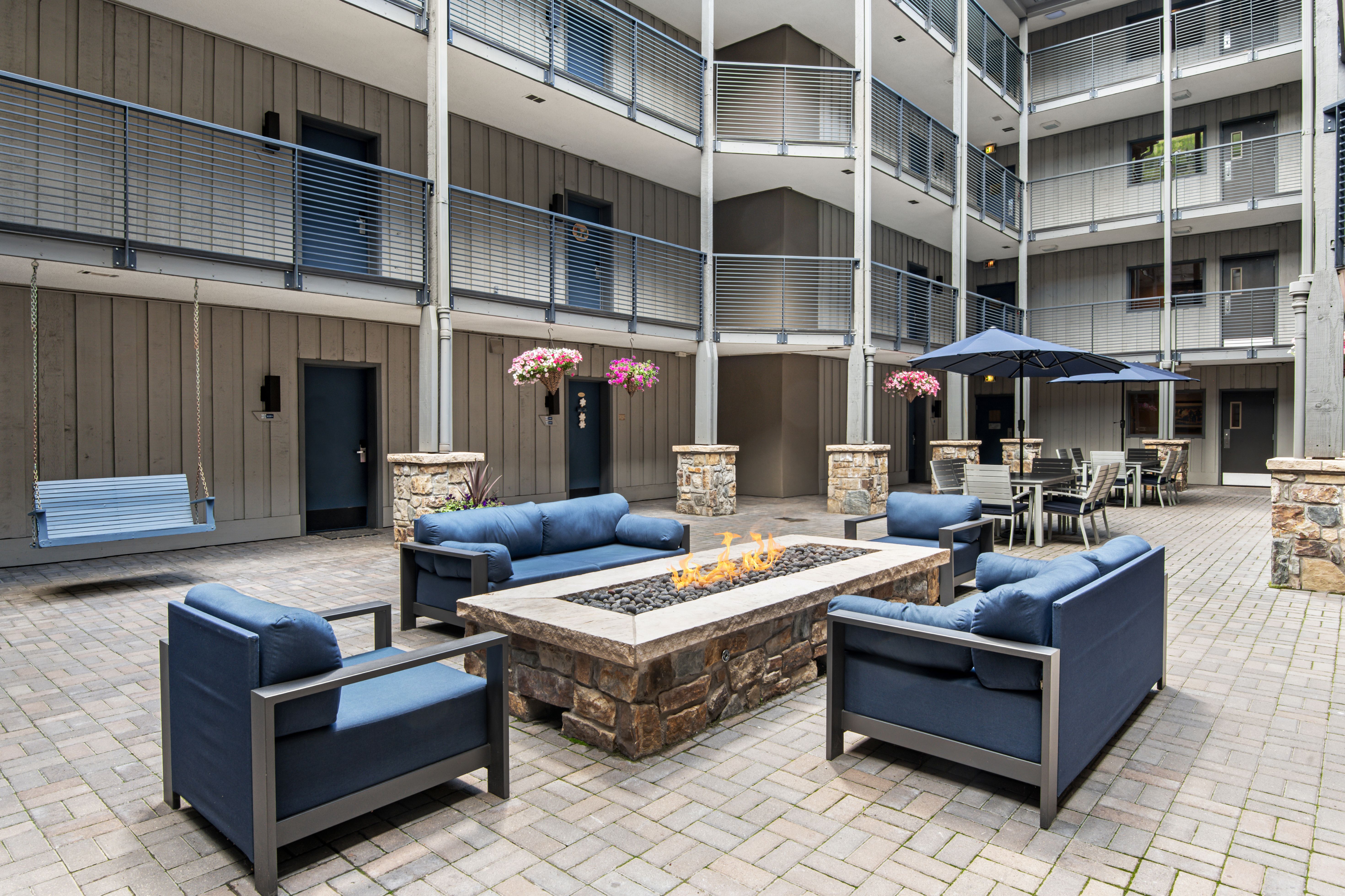 Westwind 405 4BD 3BA Gold Condo in Lionshead Village Westwind at Vail