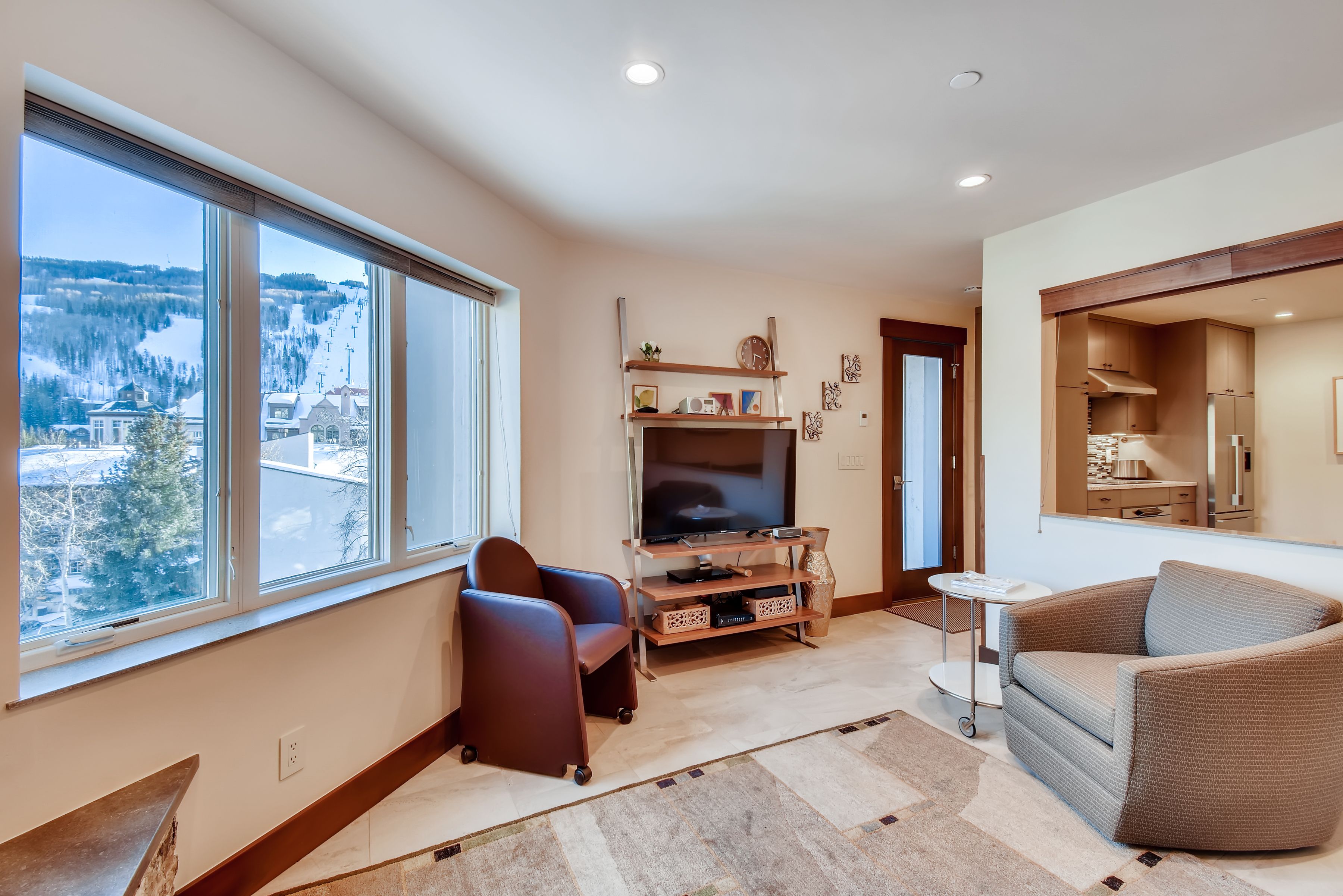 Westwind 303 1BD 1BA Platinum Condo in Lionshead Village Vail