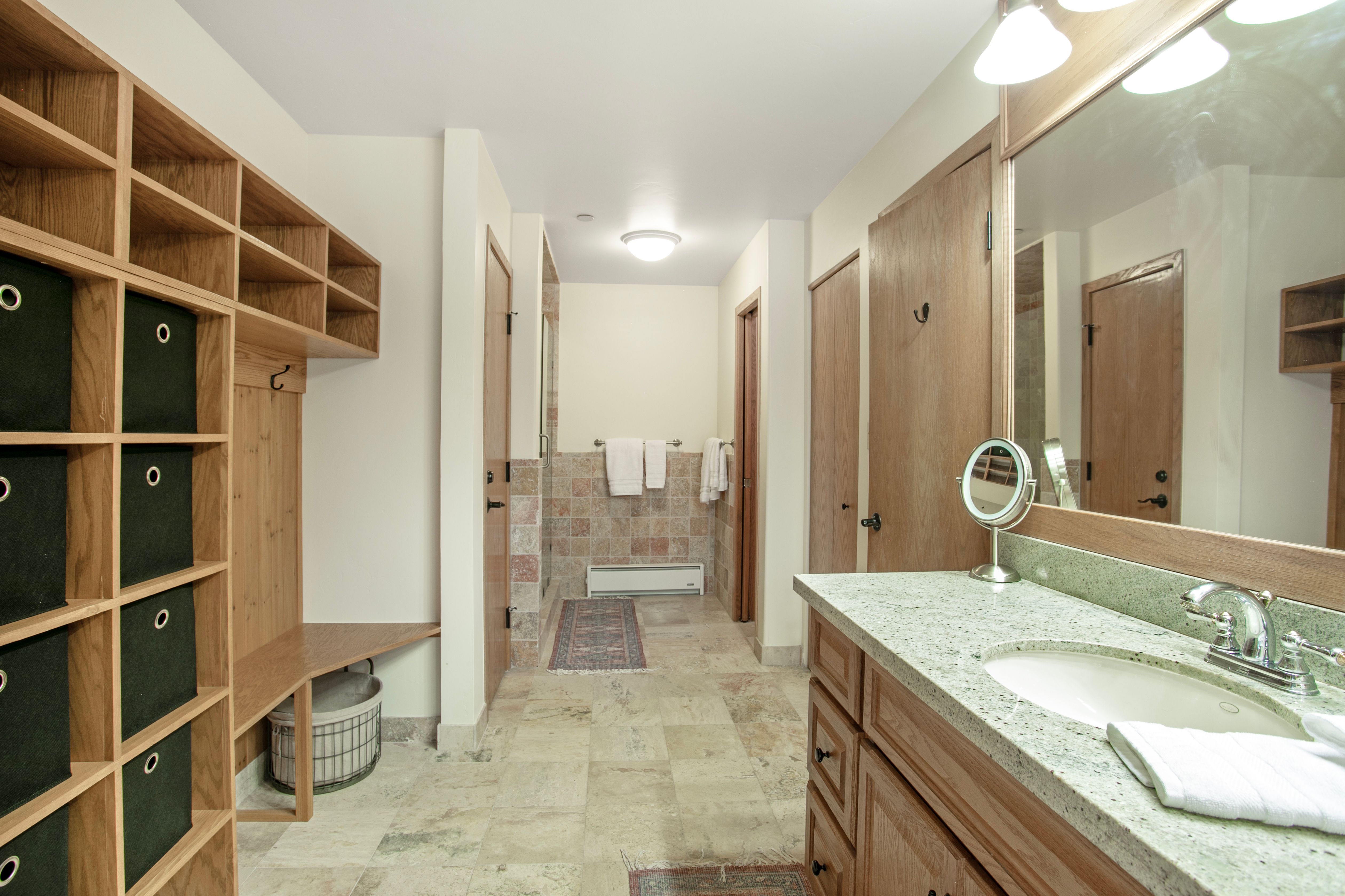 Townsend Place A305, 2BD, 2BA Condo Vail Management Company