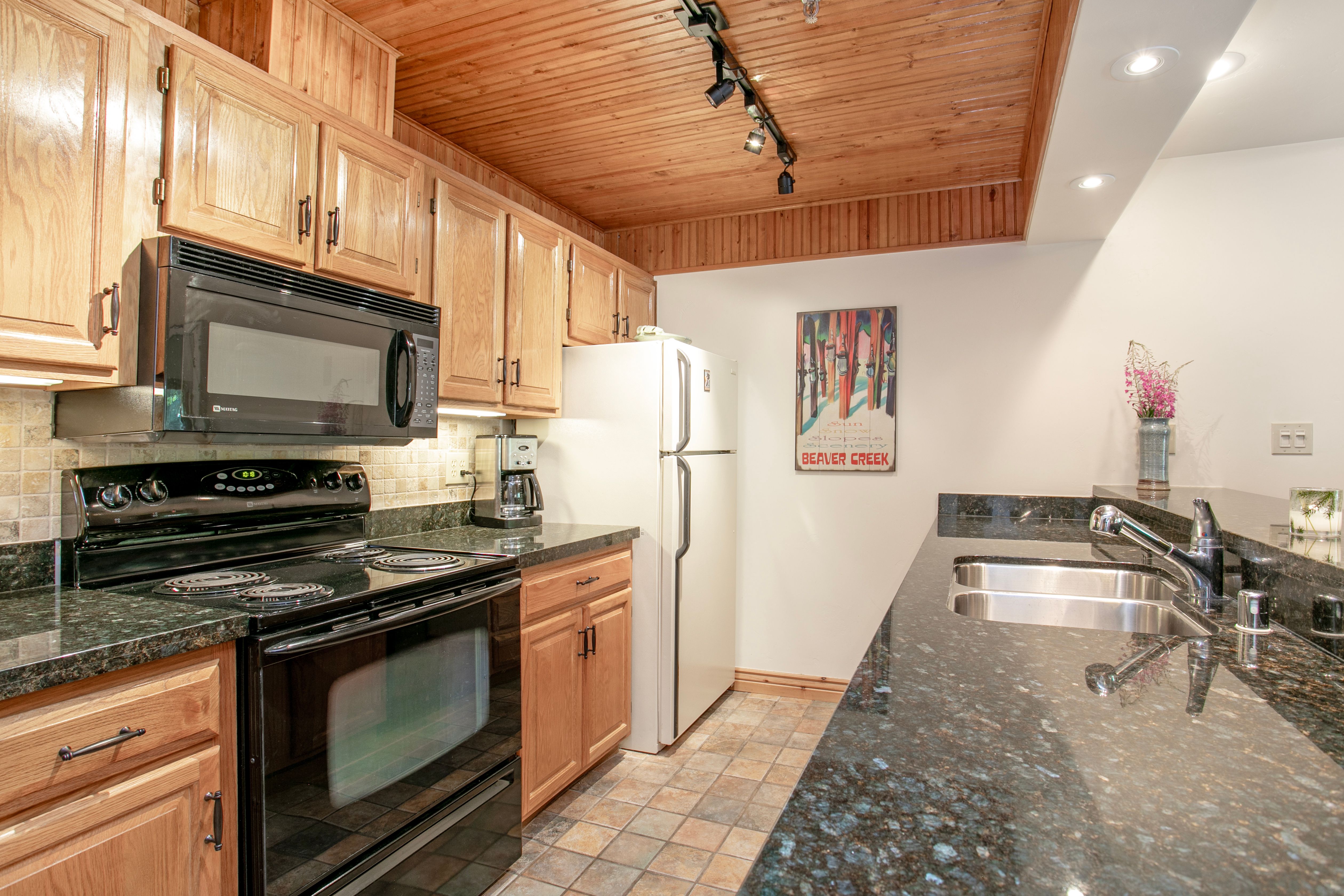 Townsend Place A305, 2BD, 2BA Condo Vail Management Company