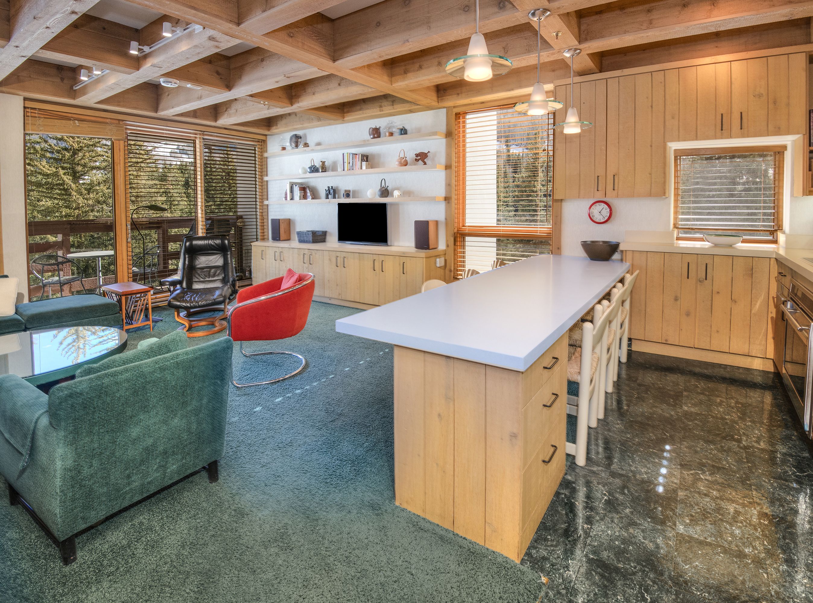 Treetops 6A, 3BD SkiIn SkiOut Condo Vail Management Company